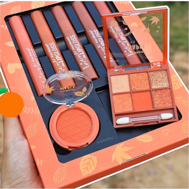 Full Set Trang Điểm Kiss Beauty Maple Suite 7 Sản Phẩm: 5 Thỏi Son + 1 Bảng Phấn Mắt 6 Ô + 1 Phấn Má(Tặng kèm kẻ mắt nước Lameila)