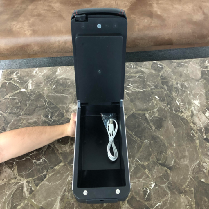 Hộp tỳ tay ô tô, xe hơi cao cấp dành cho xe Toyota Rush và Avanza tích hợp 7 cổng USB