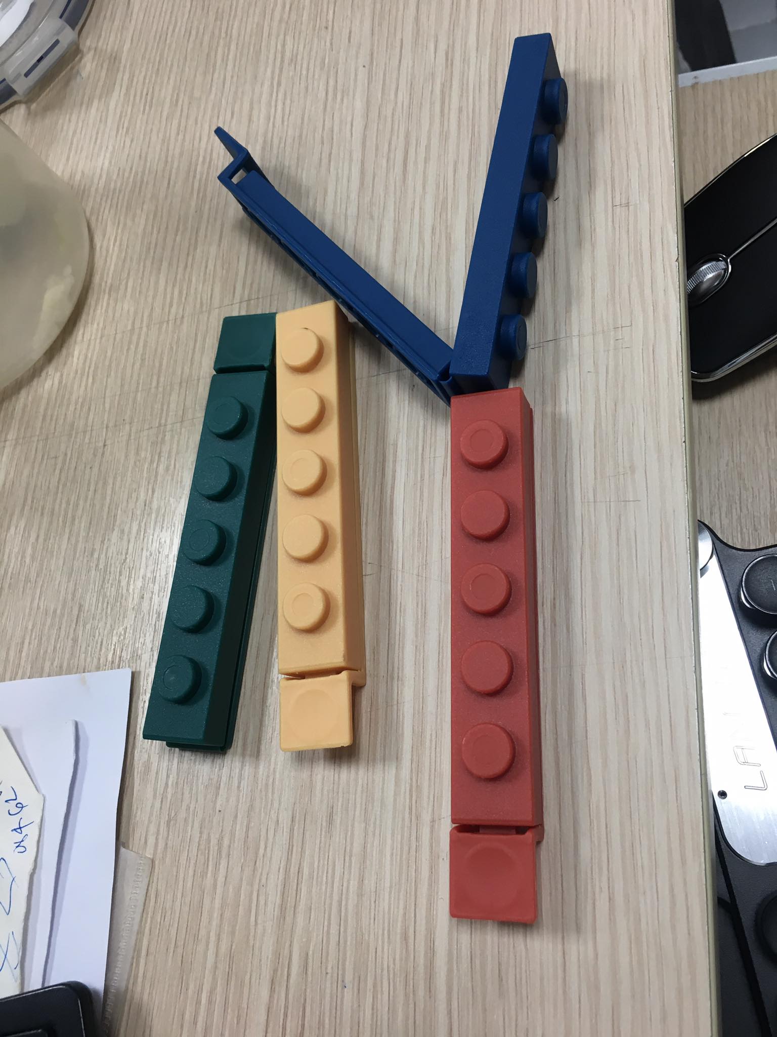 Kẹp niêm phong thực phẩm đồ ăn tiện dụng, combo 4 kẹp túi thực phẩm