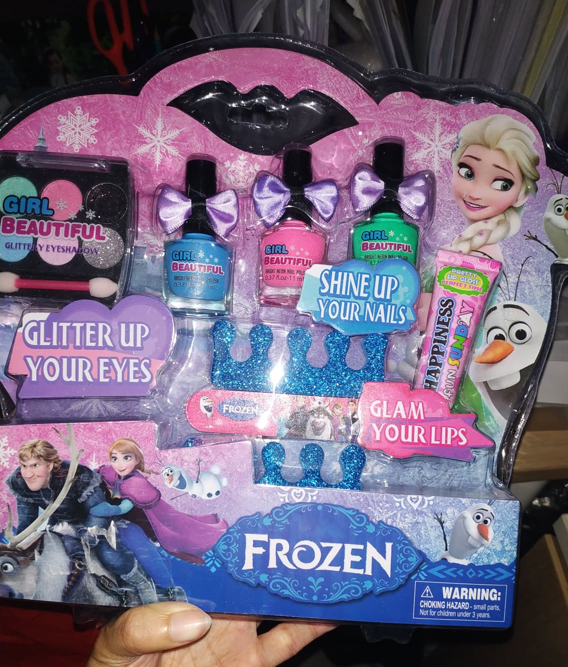 Bộ đồ chơi phụ kiện set trang điểm, make up thật phong cách búp bê Nữ hoàng băng giá Fzoren Elsa (màu sắc ngẫu nhiên)