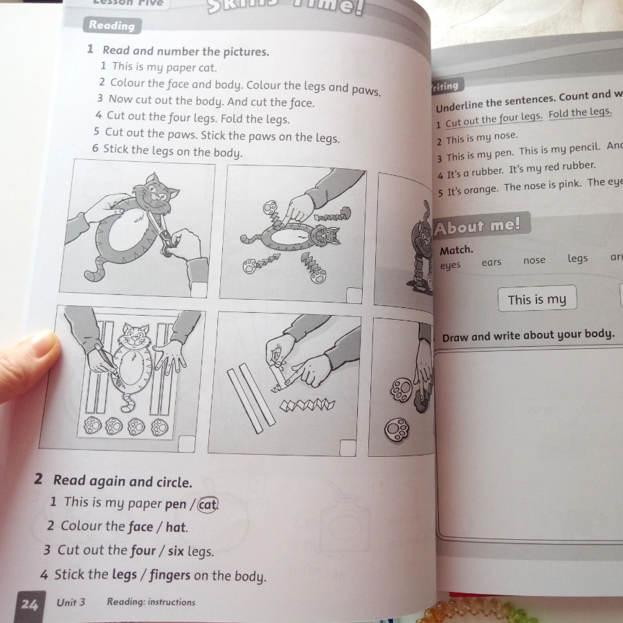 Family and Friends 1 Workbook (British English Edition)