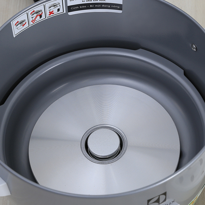 Nồi cơm điện Electrolux ERC1800