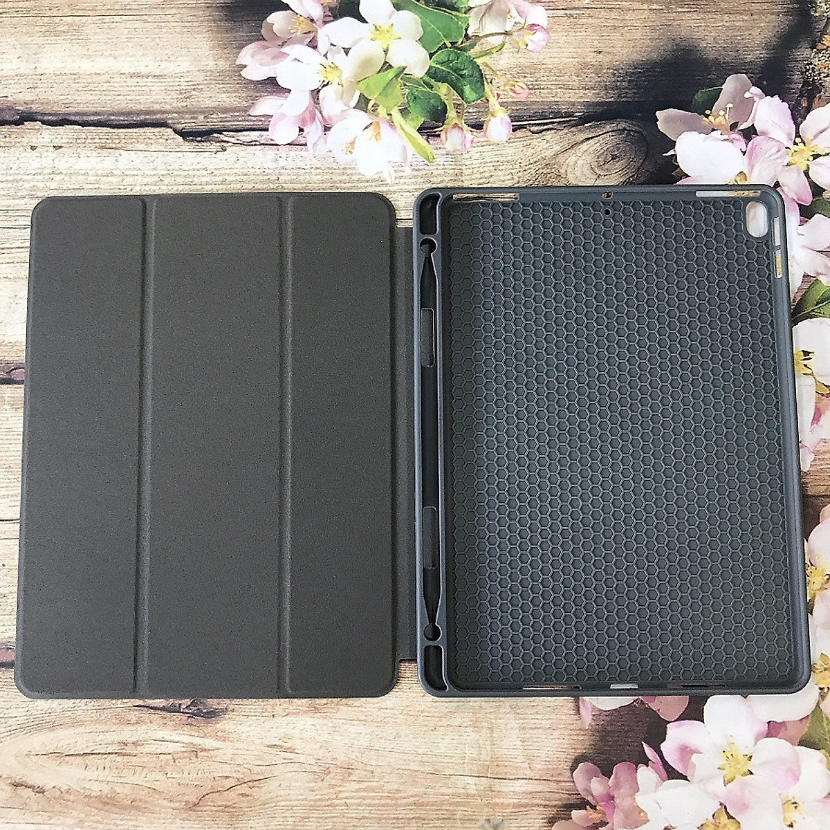 Bao da iPad Pro 10.5 inch Mutural có chỗ đựng bút