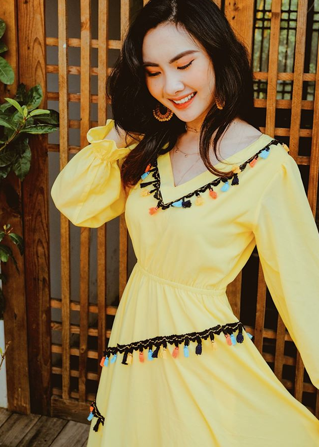 Queen gold - Váy vàng đen