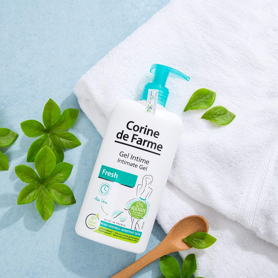 Gel hữu cơ vệ sinh vùng kín, khử mùi kháng viêm Corine De Farm
