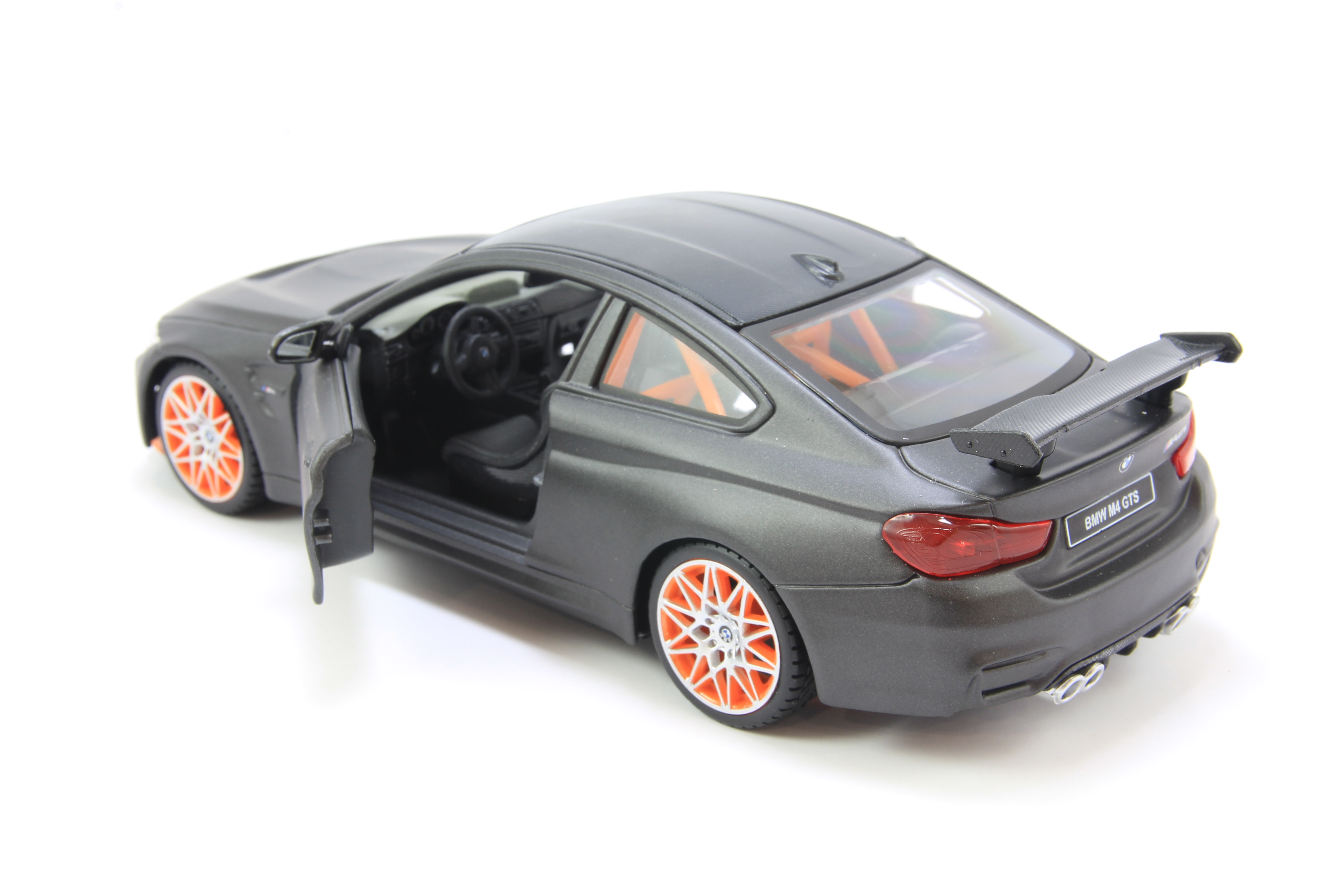 Mô Hình Xe Bmw M4 GTS Flat Grey 1:24 Maisto MH-31246