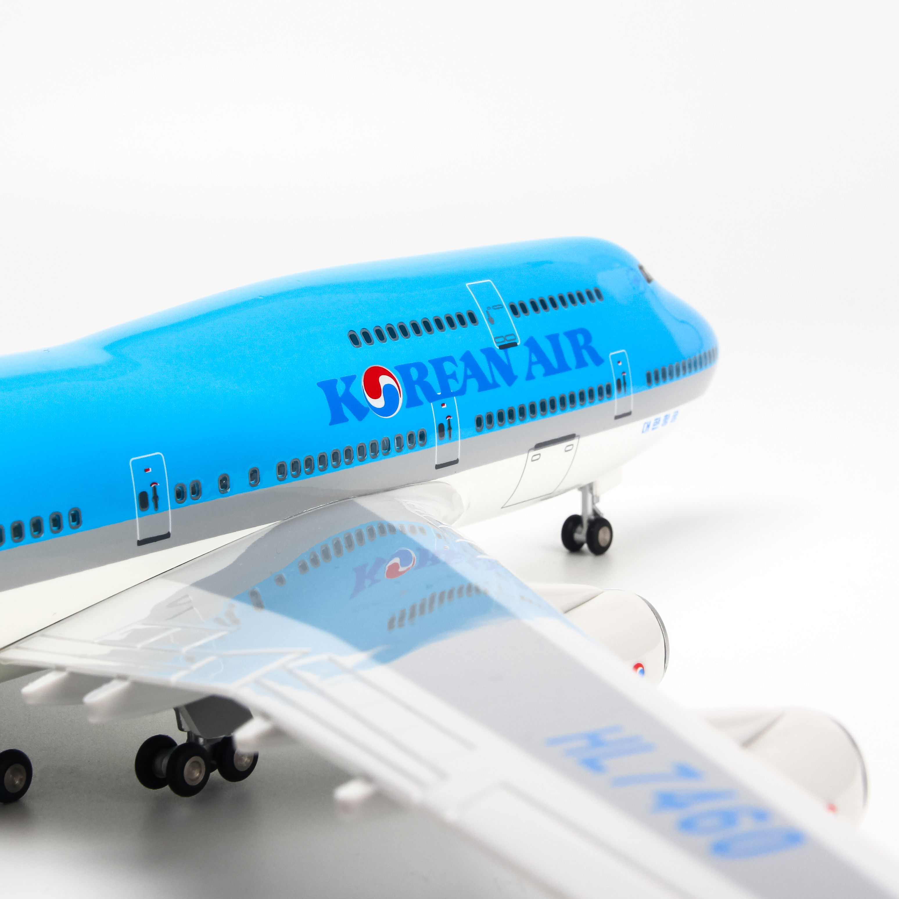 Mô Hình Máy Bay AIRBUS A380 KOREAN AIRWAYS 47CM