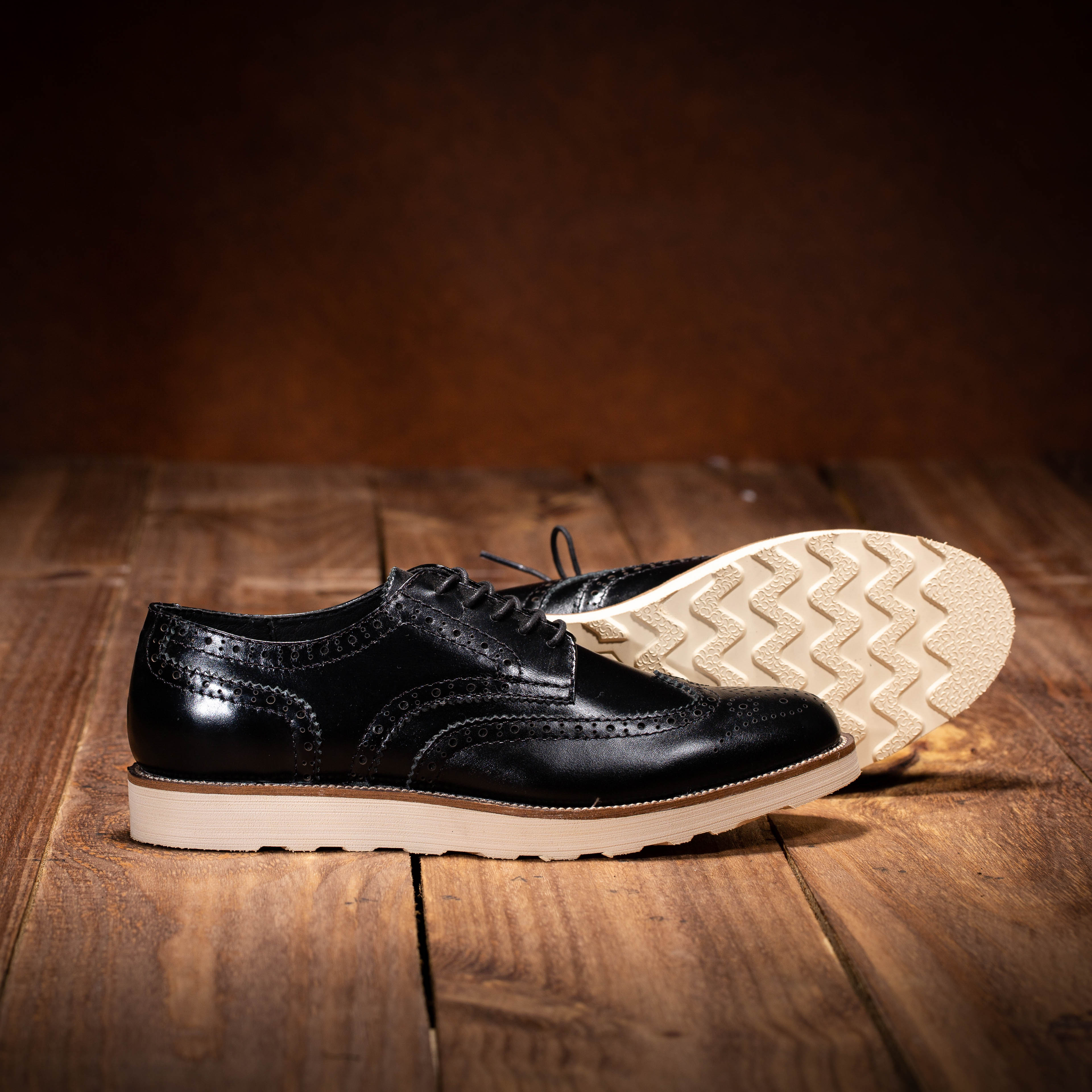 GIÀY DA NAM STEELER - WINGTIP BLACK WEDGE