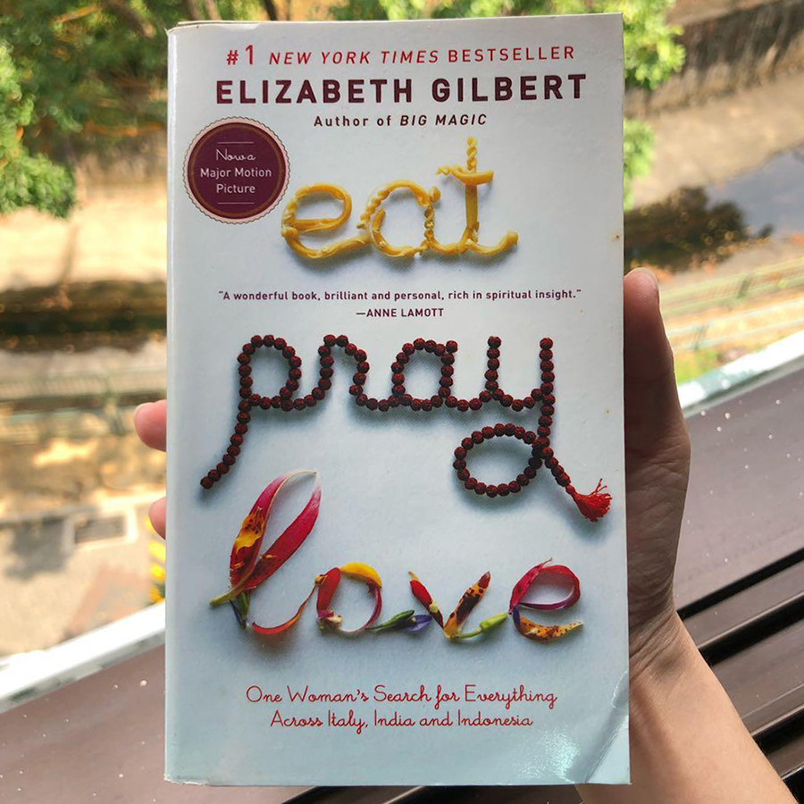 Eat , Pray , Love : One Woman Search for Everything Across Italy , India and Indonesia (International Export Edition)