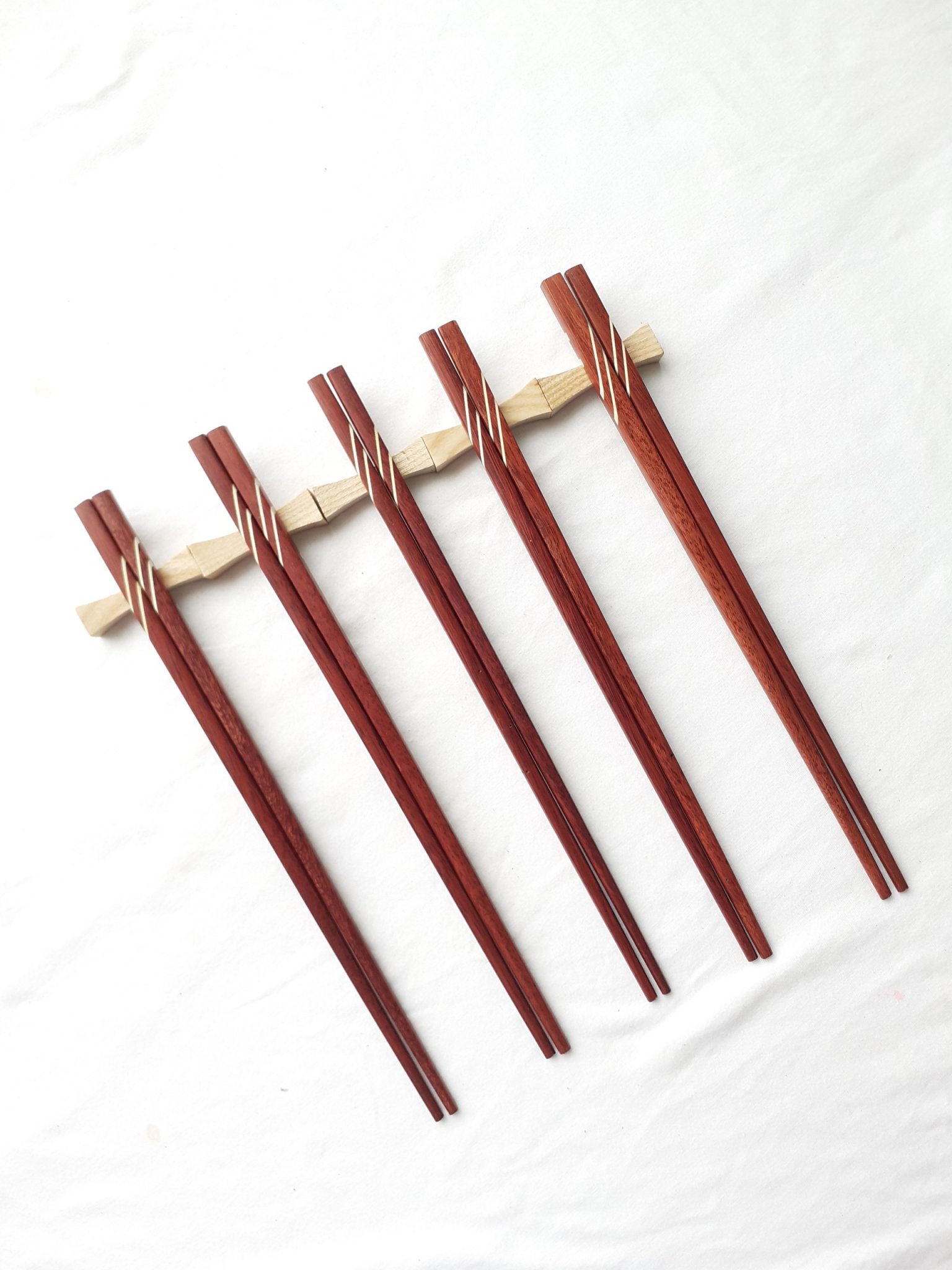 Đũa gỗ trắc đỏ cao cấp 24.5 cm - Bộ 5 đôi