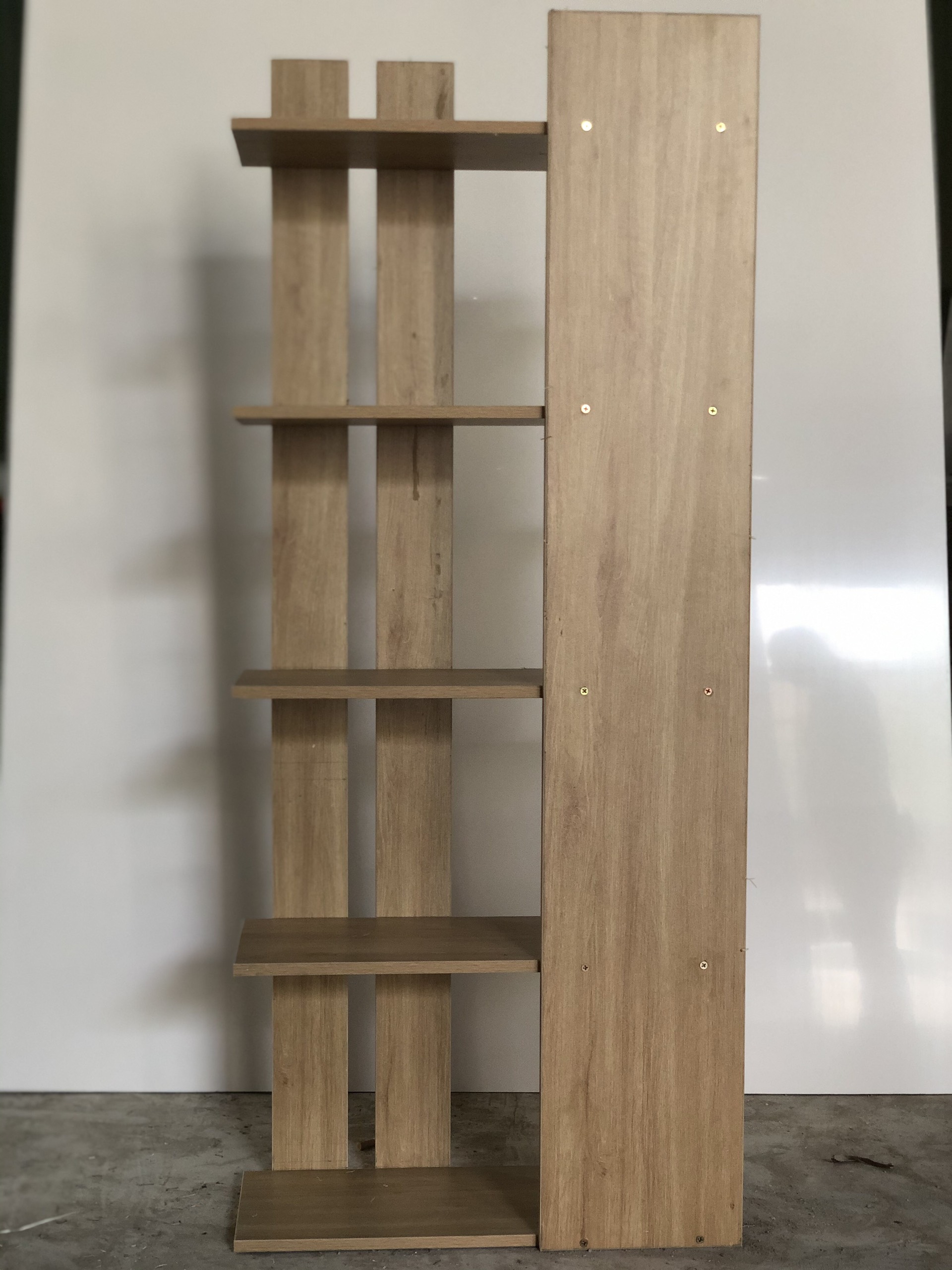 Kệ sách 5 tầng phong cách tối giản bằng gỗ công nghiệp