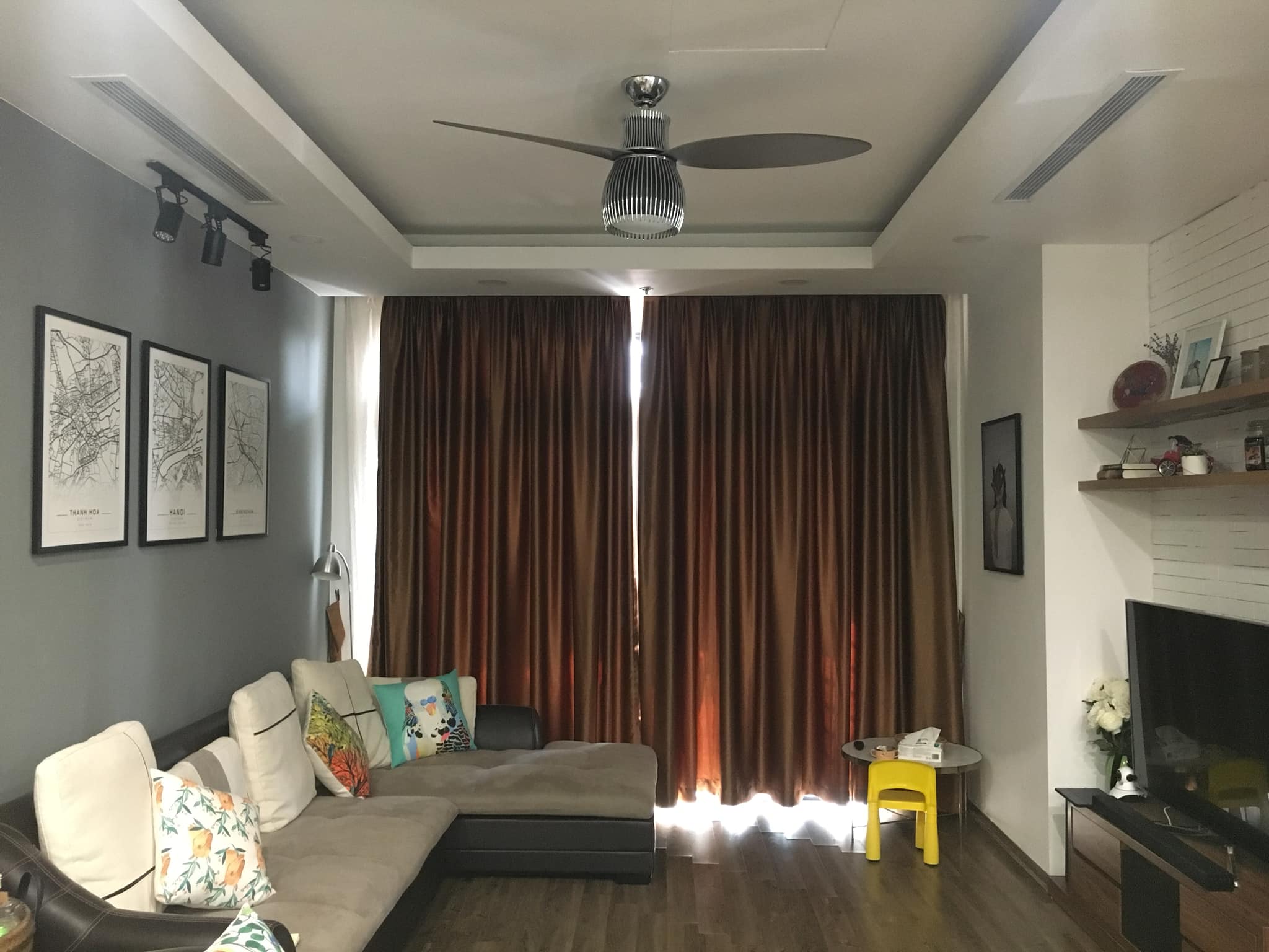 Quạt trần trang trí Uchiwa F824-ORB/TB