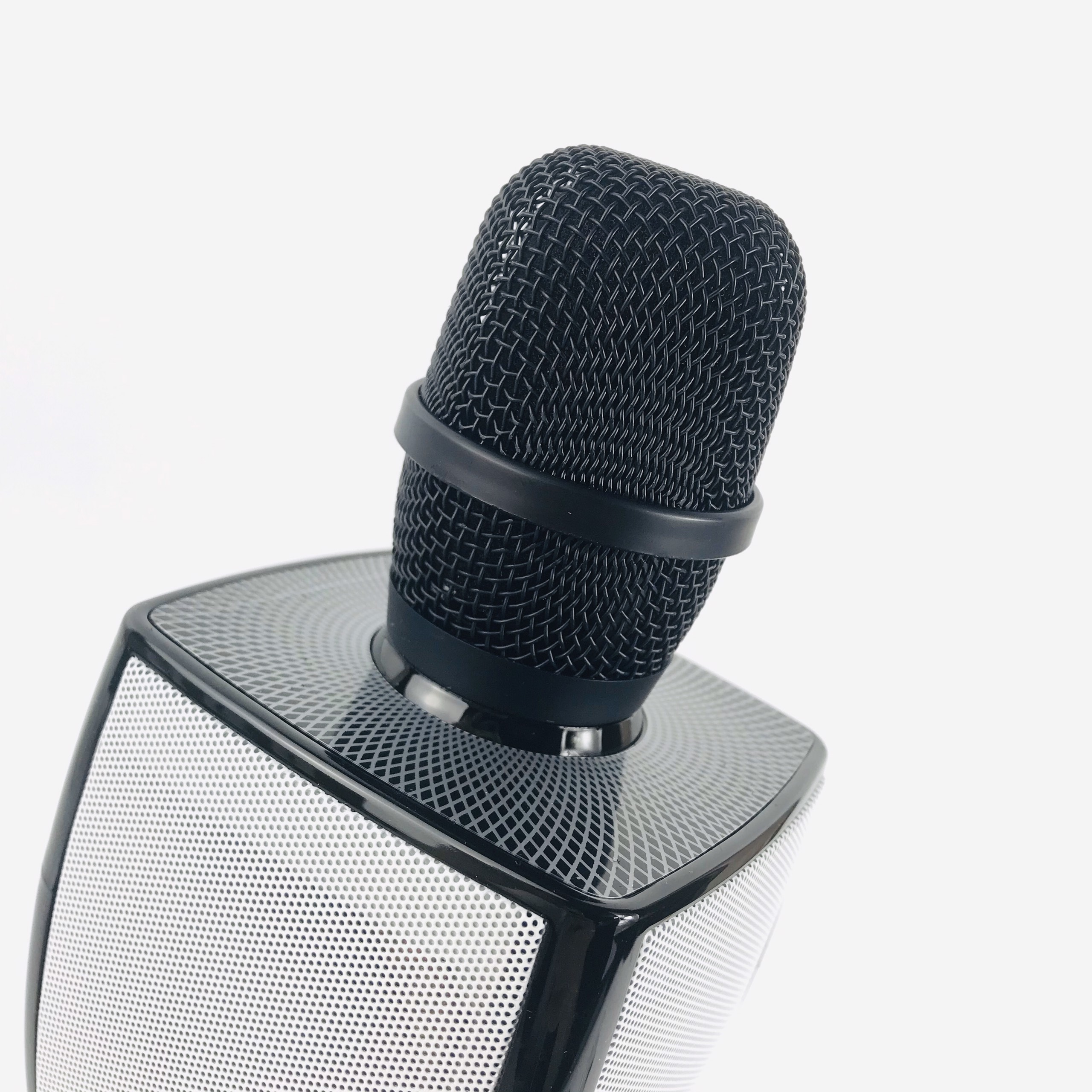 Micro Karaoke Bluetooth Kèm loa Bass GUTEK YS91 Âm Thanh Chất Lượng, Âm Bass Cực Ấm, Mic Bắt Giọng Cực Tốt, Hỗ Trợ Kết Nối USB, Thẻ Nhớ, Cổng 3.5, Nhiều Màu Sắc - Hàng chính hãng