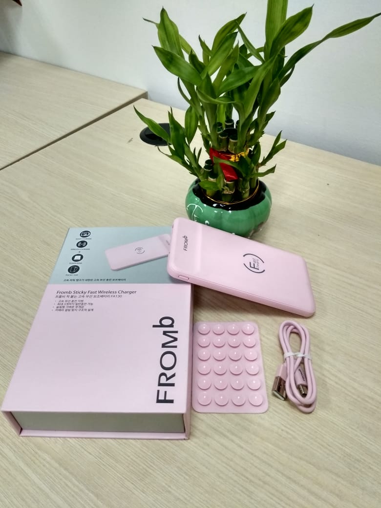 Pin sạc nhanh không dây chính hãng Fromb Korea-8000mAh- Màu đen