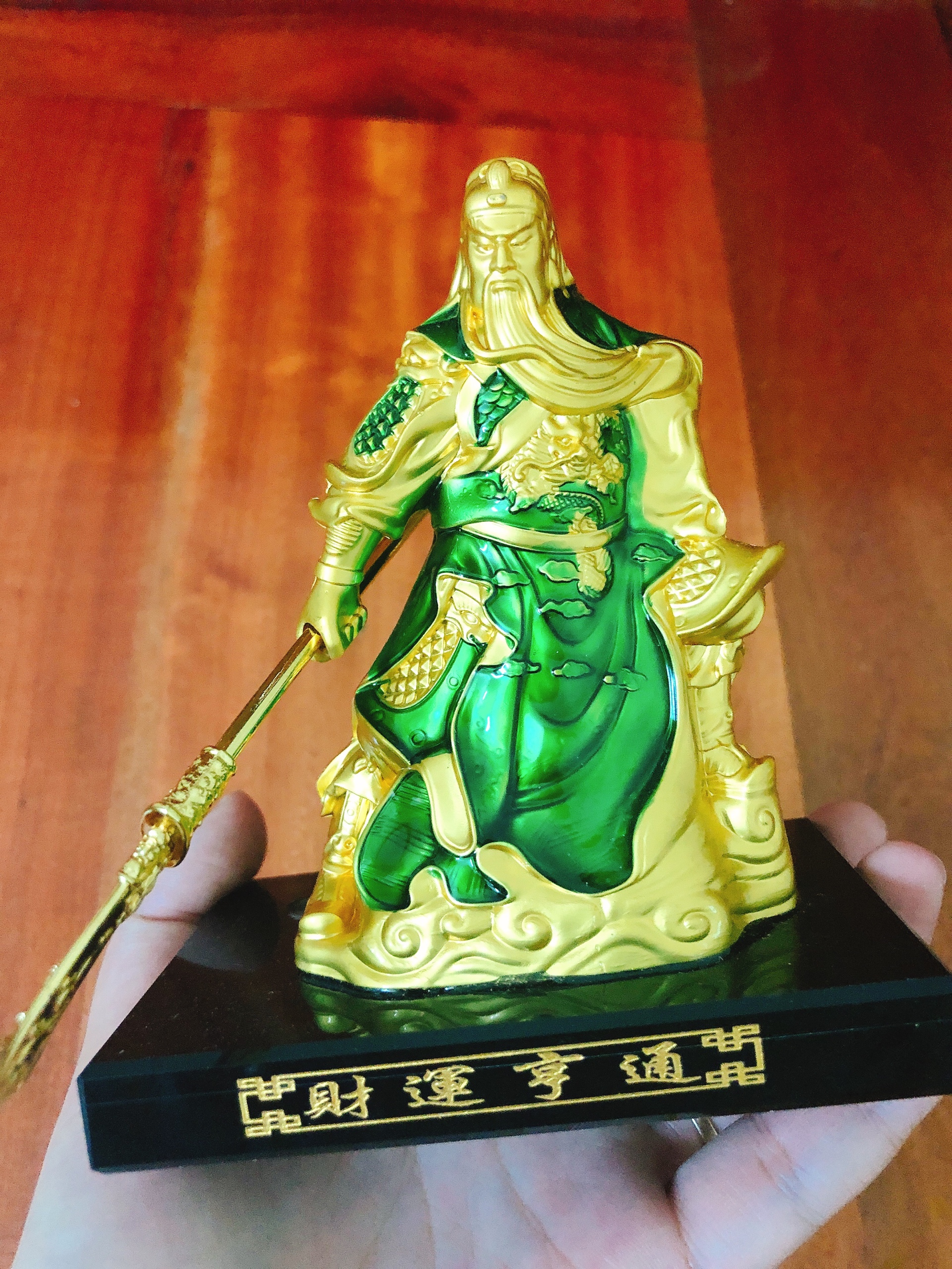 Tượng Phật Quan Công Trang Trí Xe Hơi và để phòng khách