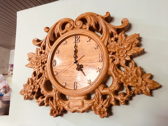 5 mẫu đồng hồ bằng gỗ được yêu thích nhất: Đồng hồ mỏ neo, vô lăng, hoa lá,  anh hùng tương ngộ