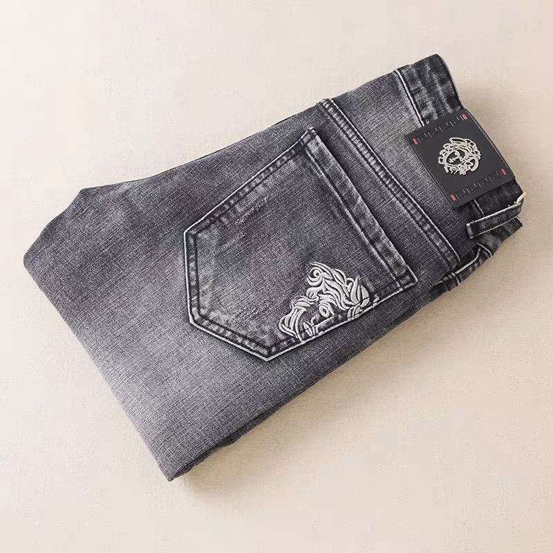 Quần Jean Nam họa tiết thêu mang phong cách Âu Mỹ đầy cá tính chất liệu vải Bò Cotton cao cấp co giãn mặc thoải mái hợp với xu hướng thời trang hiện nay