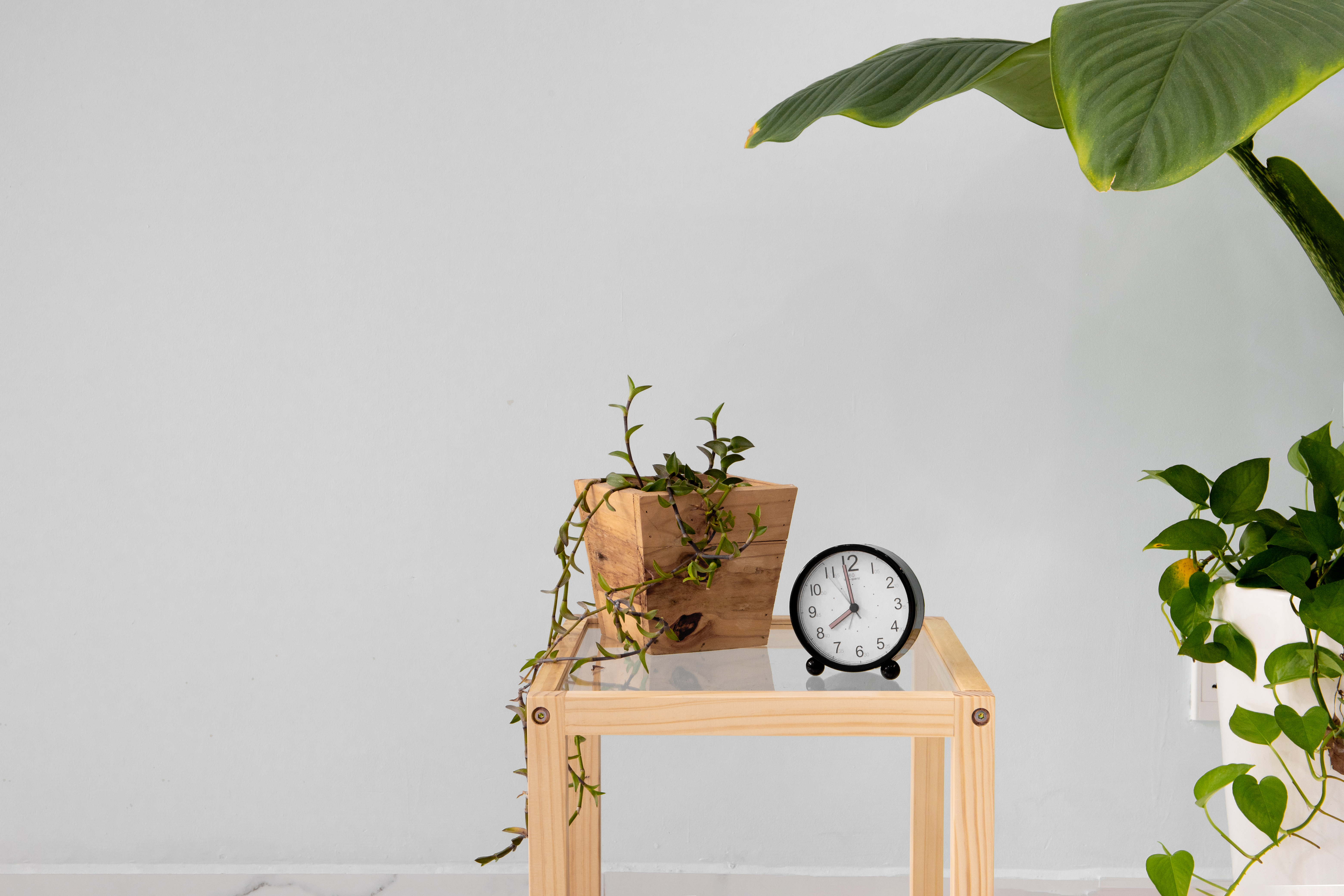KỆ GƯƠNG GỖ ĐẦU GIƯỜNG MÀU GỖ - GLASS SHELF NATURAL