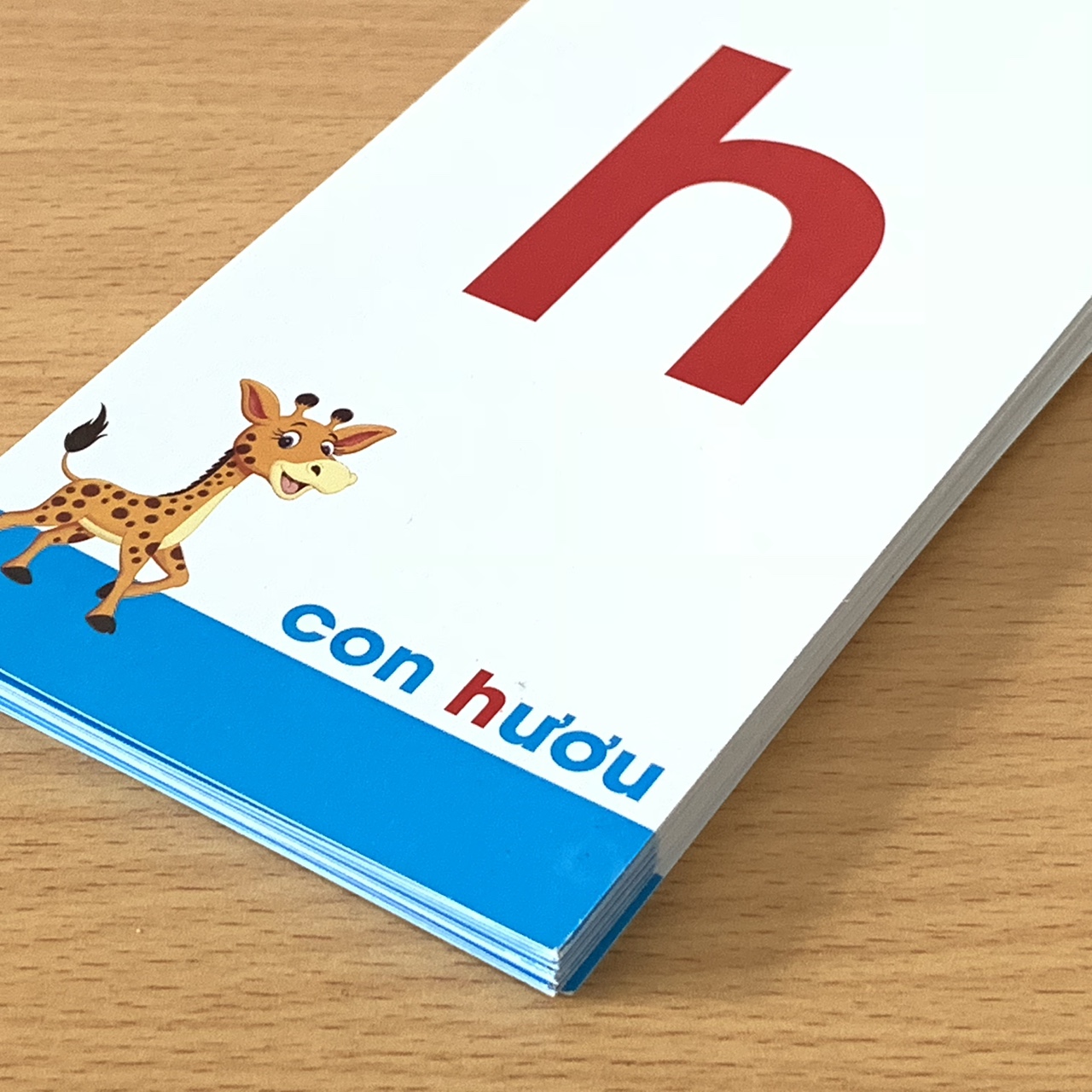 Hình ảnh Sách Tập Đánh Vần Tập Học Chữ Tiếng Việt Tặng Kèm Thẻ Flashcard Thông Minh