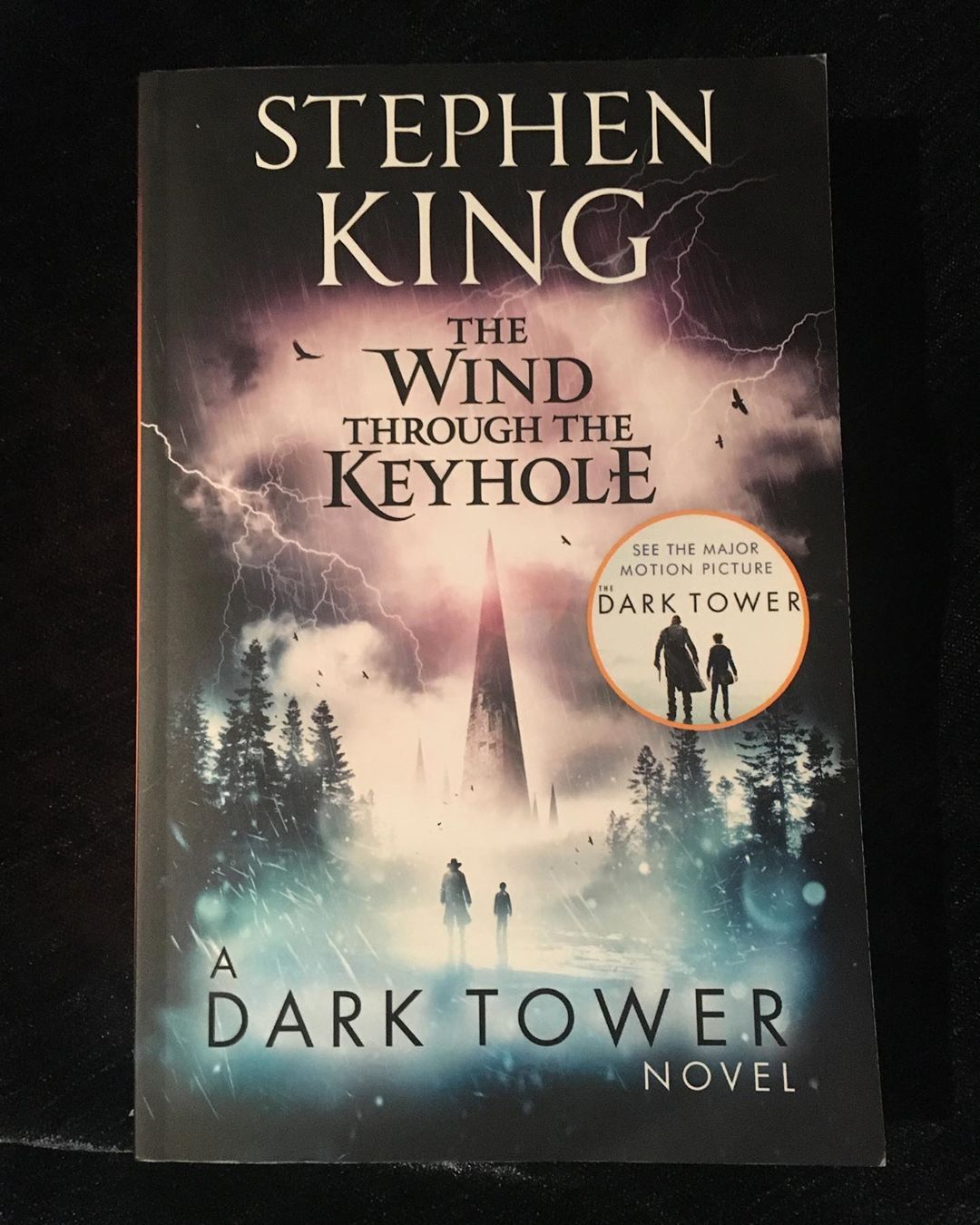 Stephen King: The Wind Through the Keyhole (A Stand-Alone Dark Tower Novel)