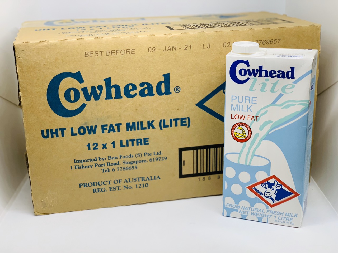 6 Hộp Sữa tươi tiệt trùng ít béo Úc Cowhead Low Fat 1L