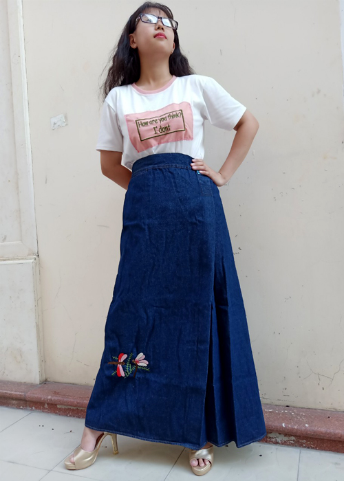 Combo 2 Váy Chống Nắng Nữ Vải Jeans Dày Cao Cấp Thêu Chuồn Chuồn