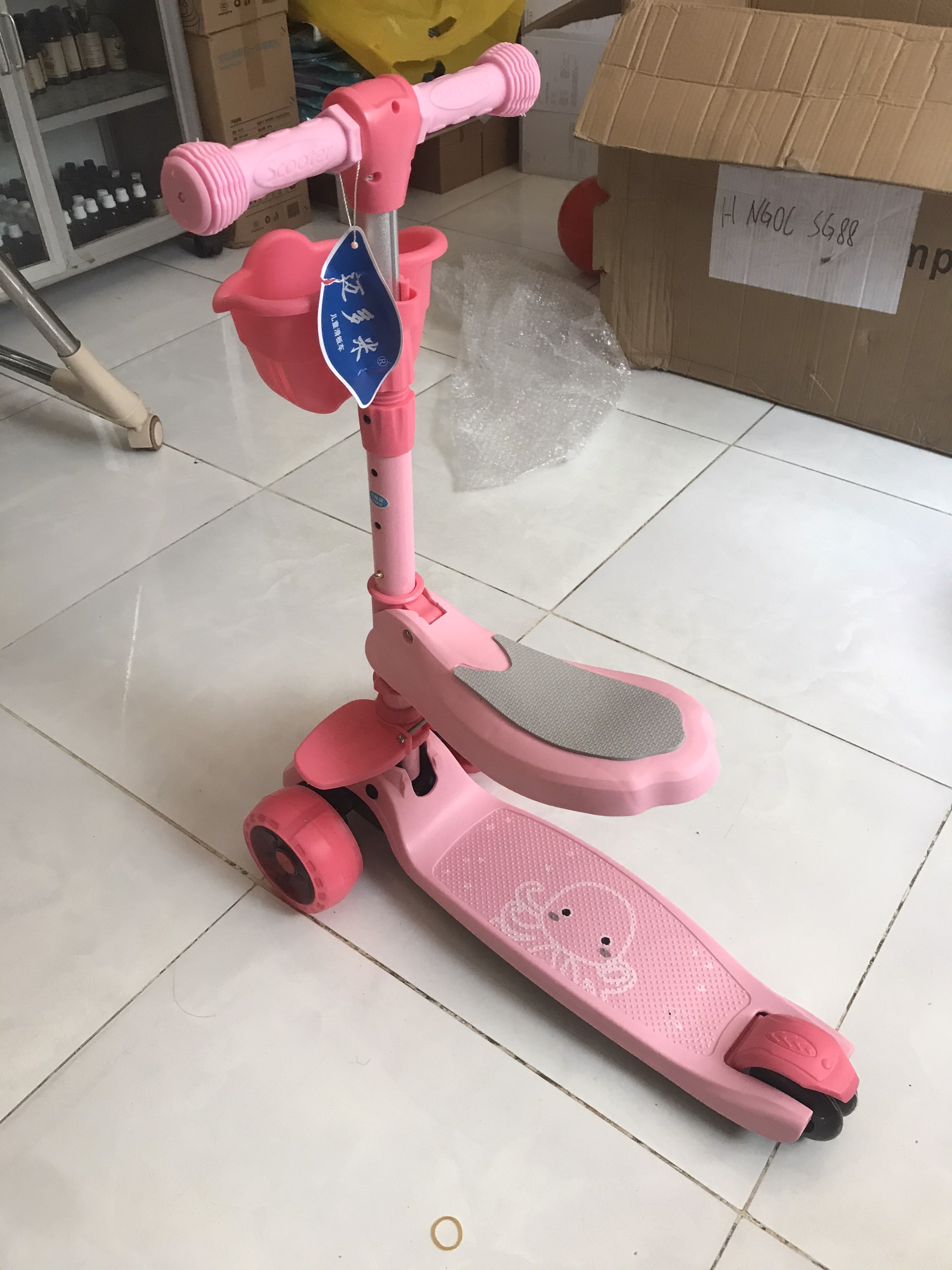 Xe scooter 3 bánh tự cân bằng, 3in1 có ghế gấp gọn, xe chòi chân thăng bằng , xe trượt 3 bánh có nhạc và đèn chiếu sáng