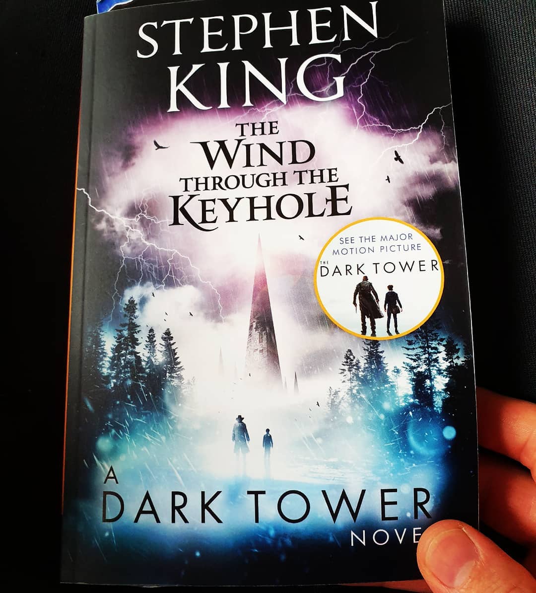 Stephen King: The Wind Through the Keyhole (A Stand-Alone Dark Tower Novel)