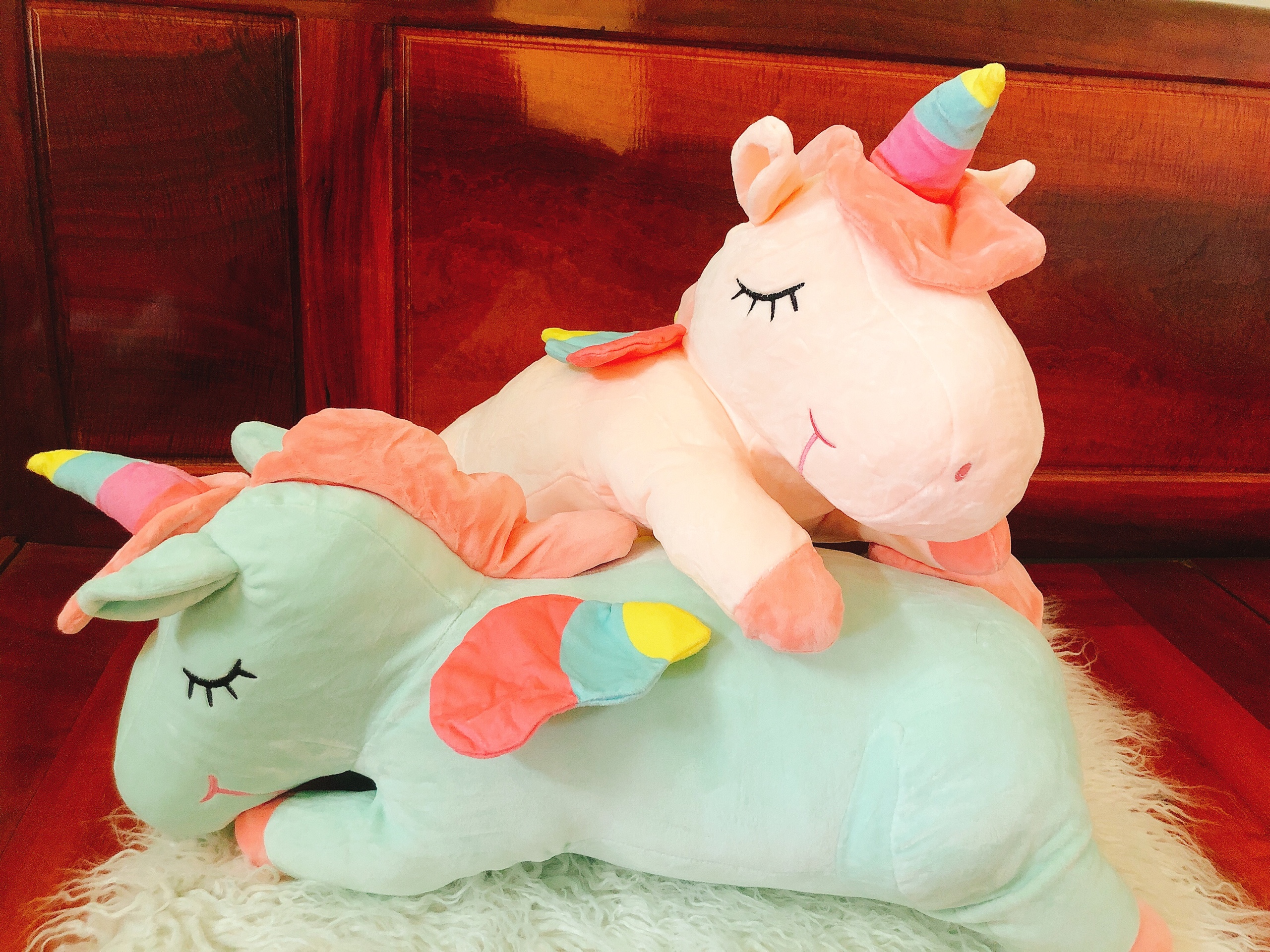 Gối ngủ văn phòng hình kì lân unicorn có cánh kèm chăn, 3 chức năng tiện dụng (gối, chăn, tựa lưng) kích thước gối 60x30x20cm + kích thước chăn 1mx1m7