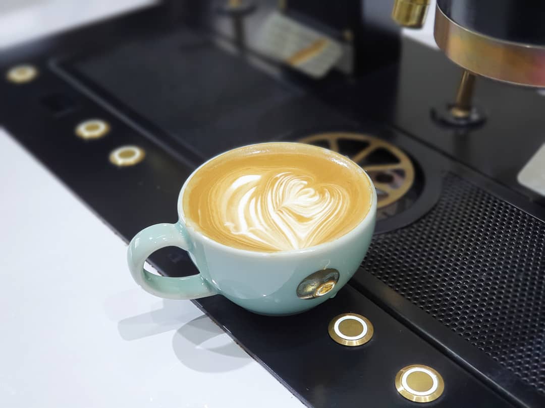 Ly cà phê bằng sứ cao cấp Artisan 300ml Latte Mug &amp; Saucer Jade Green - Chính hãng Brewista