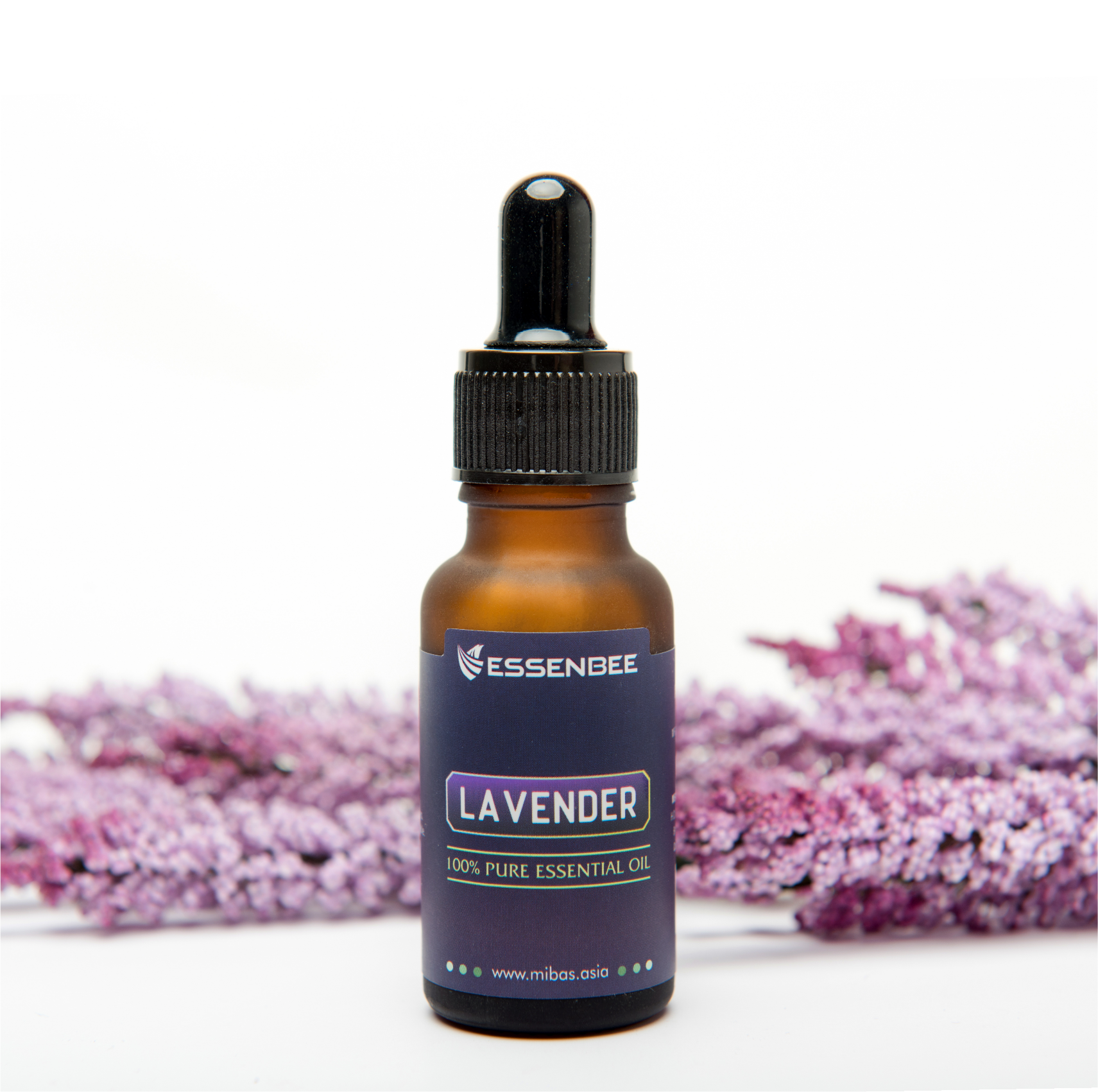 Tinh dầu thiên nhiên Hoa Lavender - Essenbee - 20ml - Hỗ trợ thư giãn tinh thần, giảm stress, chống trầm cảm. Kháng khuẩn, khử mùi, tái tạo không khí trong lành. Xua muỗi hiệu quả và an toàn cho trẻ em.