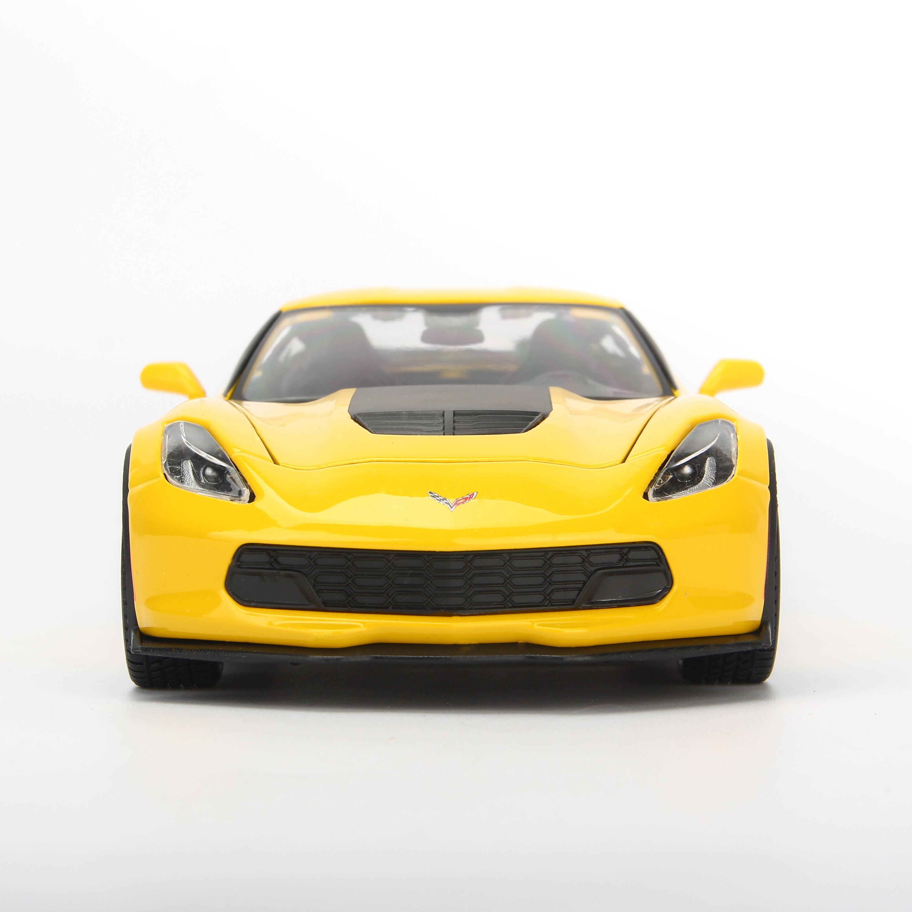 Mô Hình Xe Corvette Z06 Yellow 1:24 Maisto MH-31133