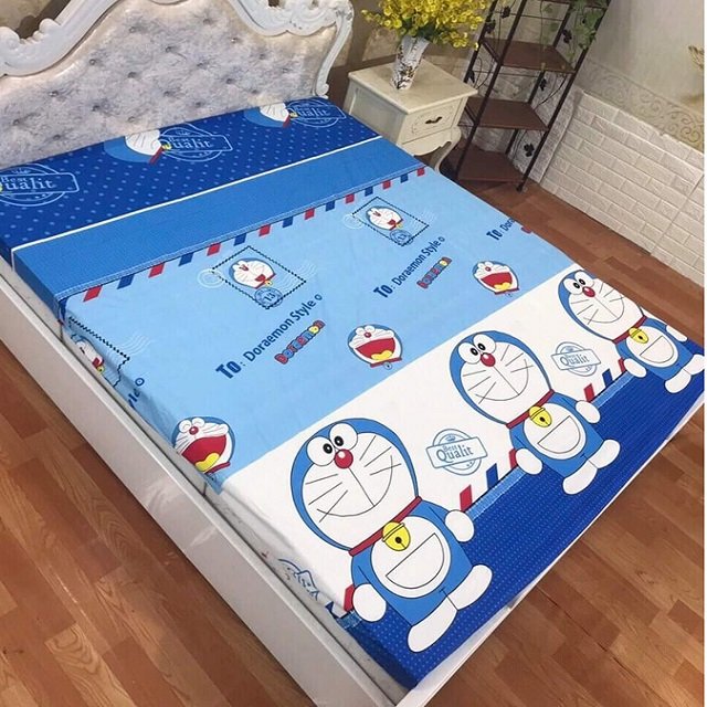 Set 3 món ga gối Poly cotton Doremon PL2 + Tặng 1 vỏ gối ôm - Giao mẫu ngẫu nhiên