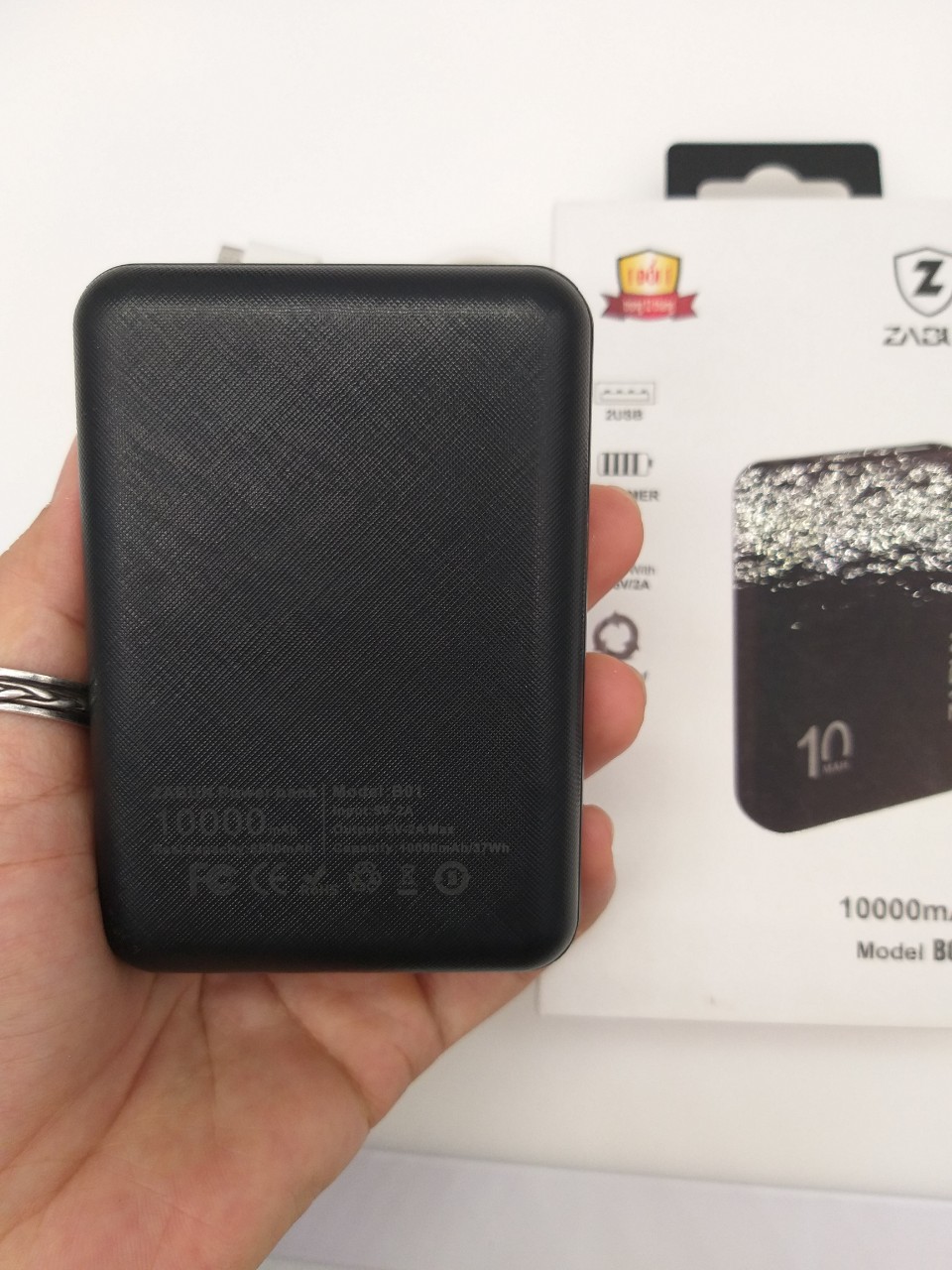 Sạc dự phòng mini  cao cấp siêu bền Zabun B01 - 10000mAh -  màu Đen. Hàng Chính Hãng