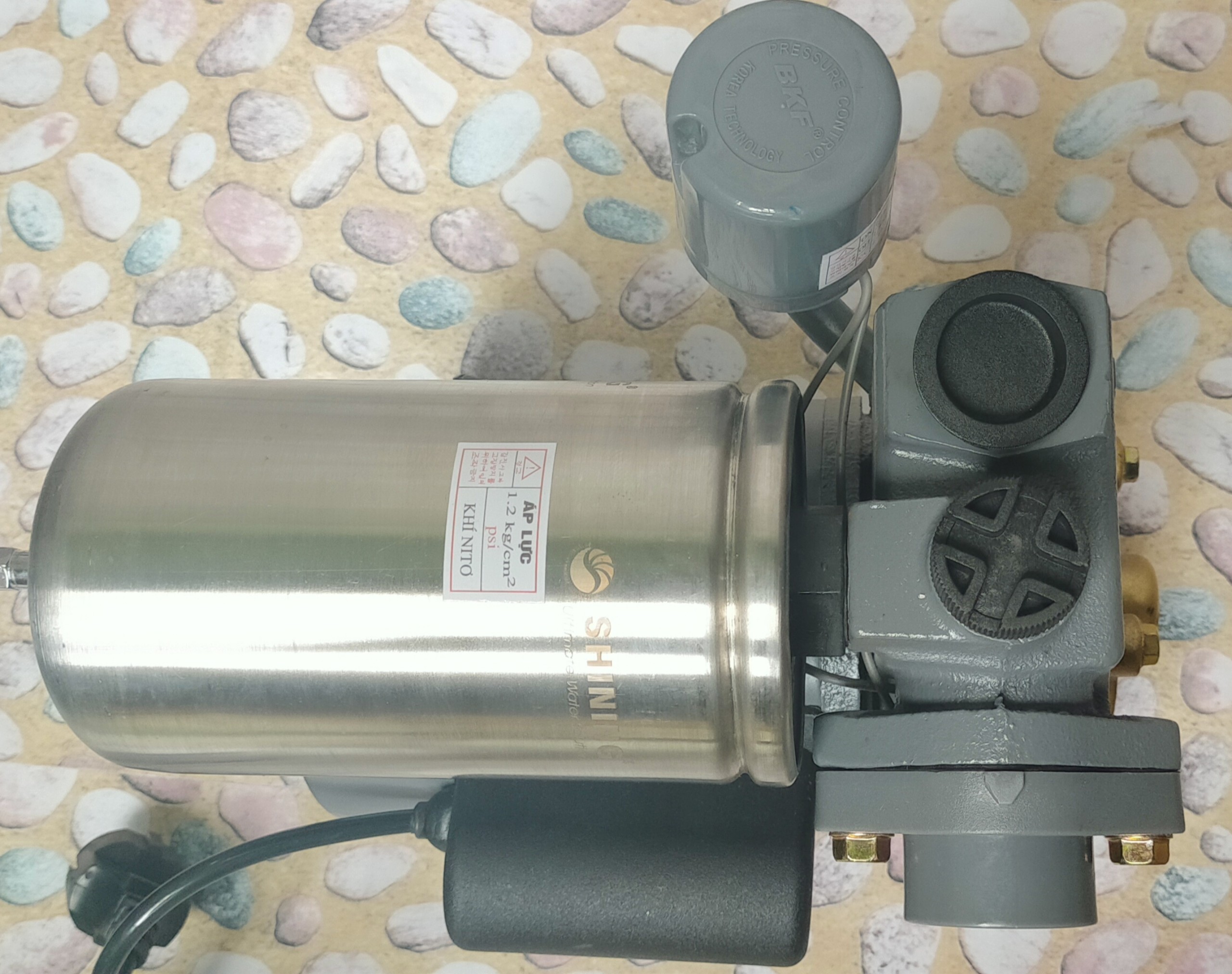 MÁY BƠM NƯỚC TỰ ĐỘNG TĂNG ÁP SHINING SHP-150EA