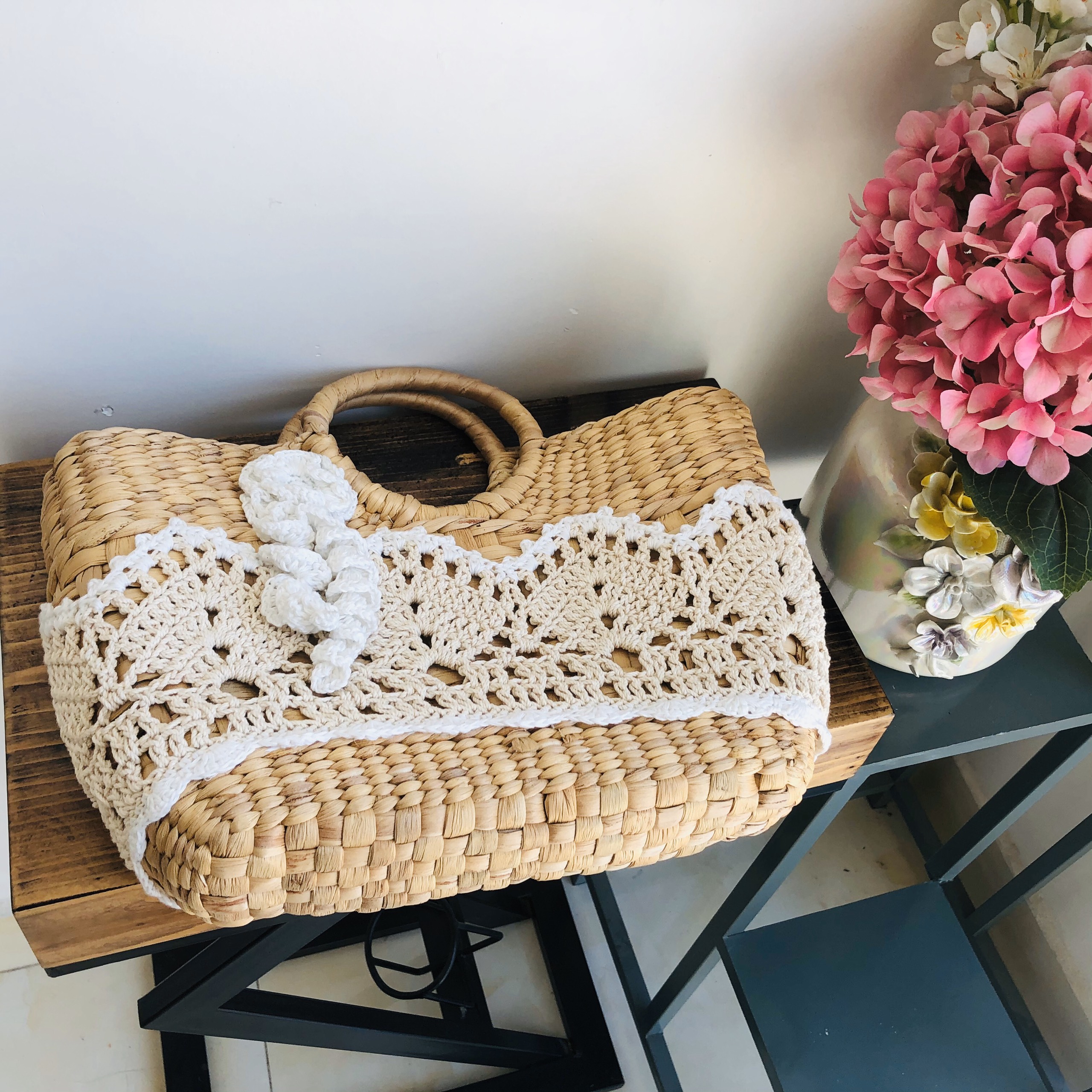 Túi lục bình trang trí bằng họa tiết đan từ sợi cotton