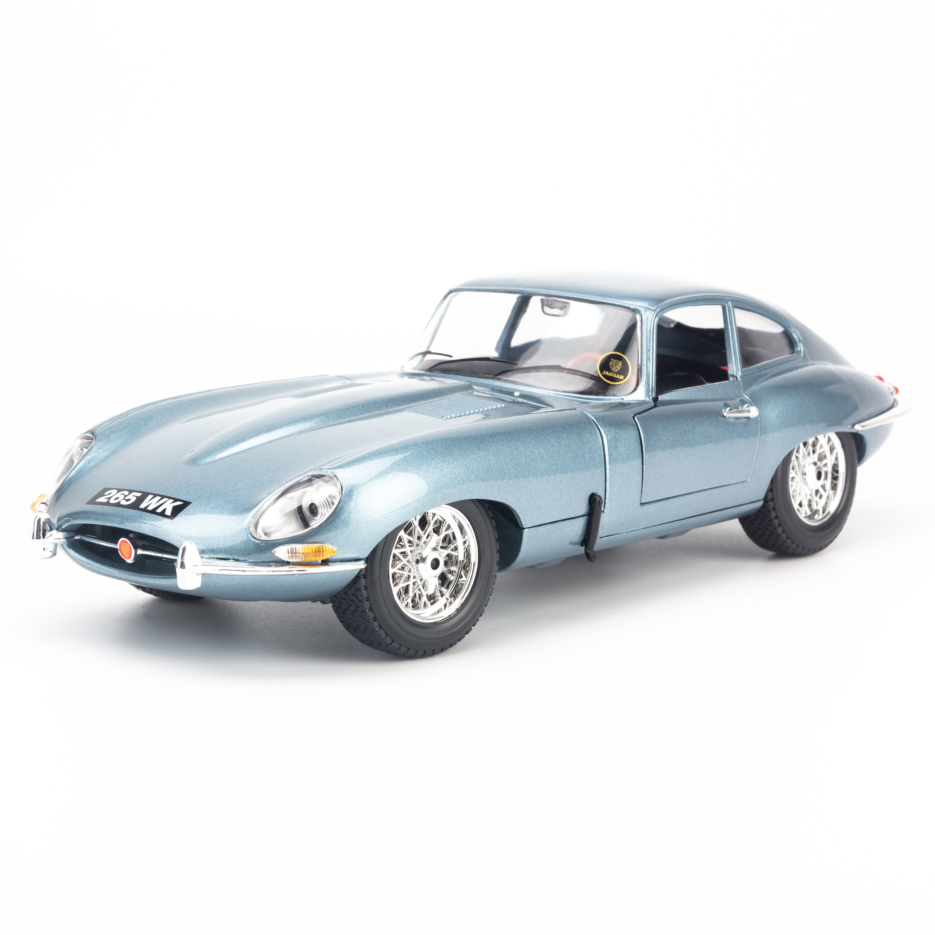 Mô Hình Xe Jaguar E-Type Coupe Silver/Blue 1:18 Bburago - MH-18-12044