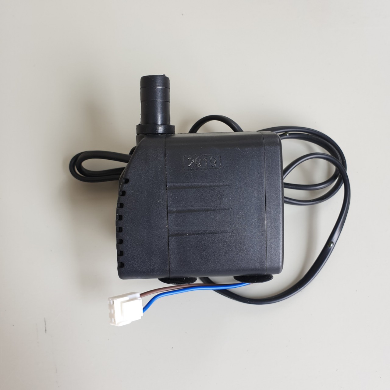 Máy bơm nước quạt điều hòa 16w đầu giắc cắm- máy bơm quạt hơi nước 16w - bom bể cá 16w