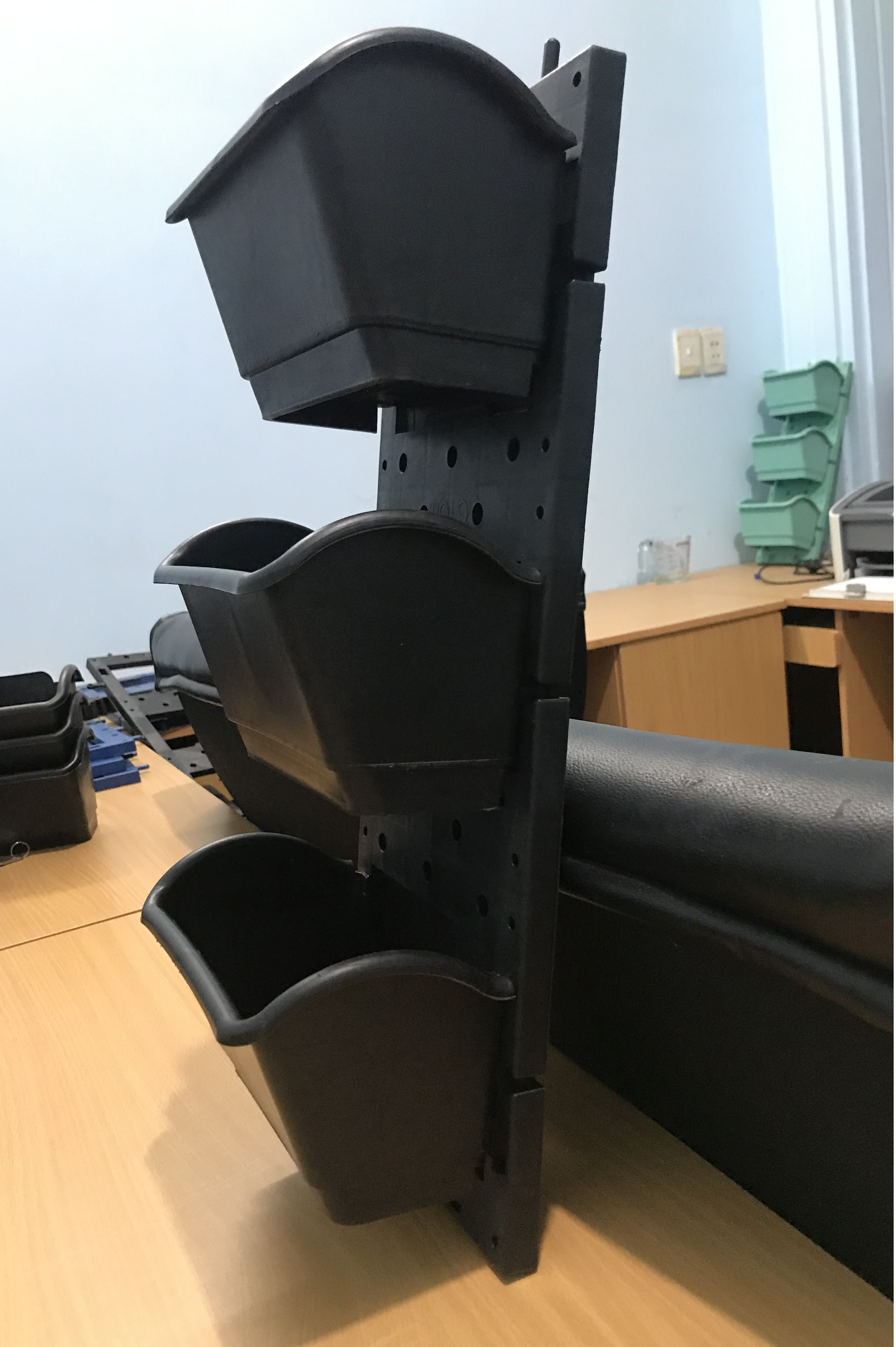 1m2 Vườn tường HOLO- Khung chậu trồng cây trồng rau trồng hoa trên tường - Màu Đen