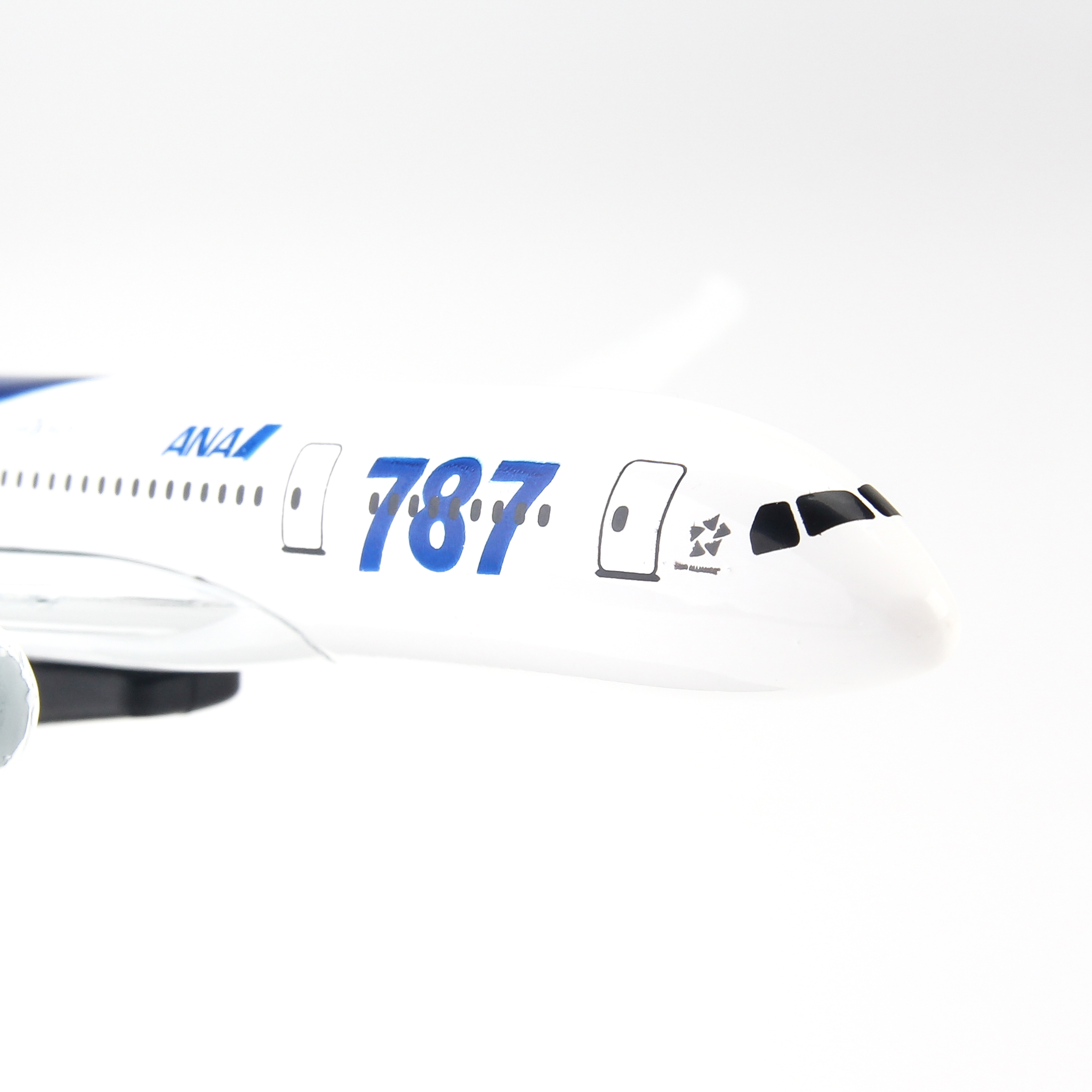 MÔ HÌNH MÁY BAY B787 ANA AIRLINE EVERFLY 16CM