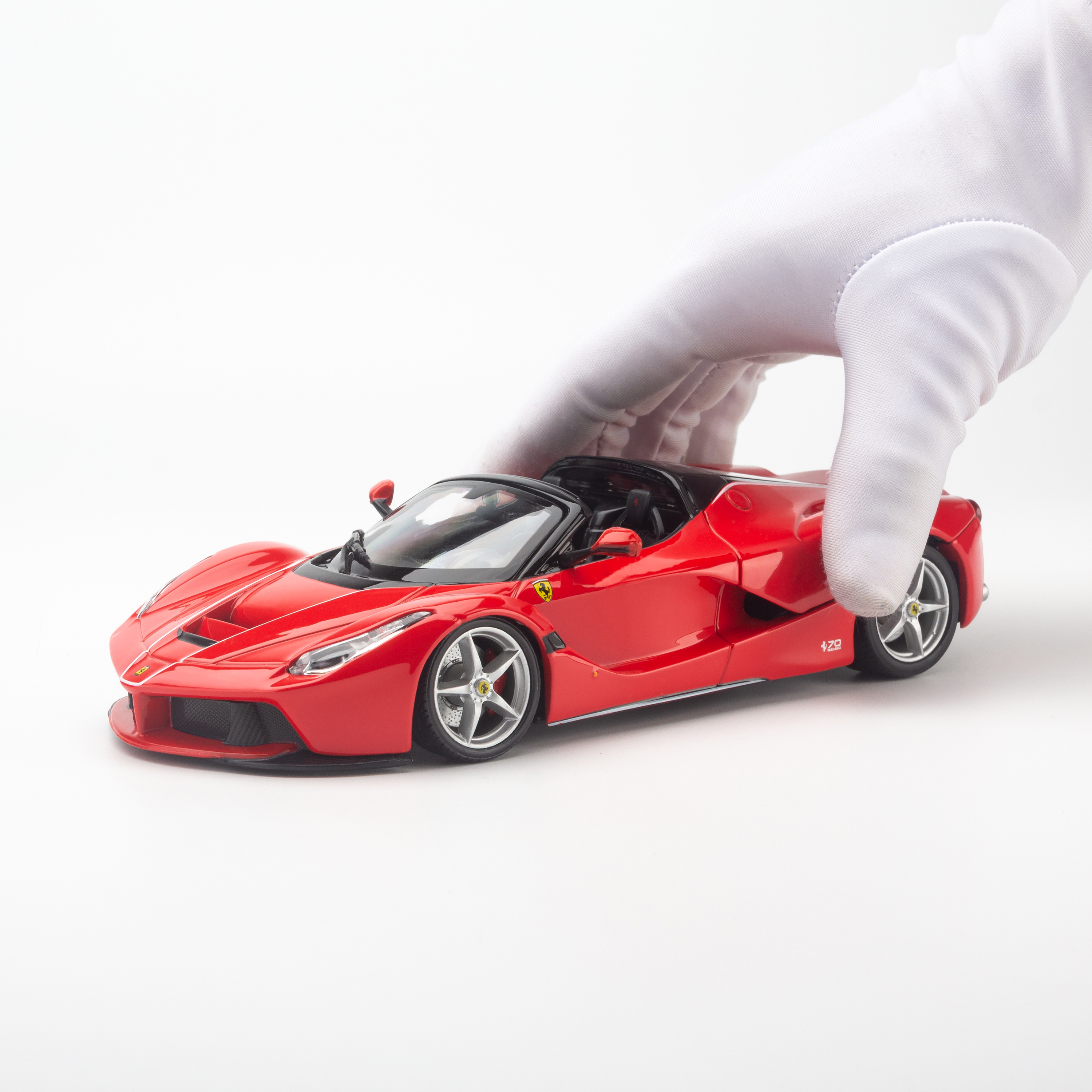 Xe Mô Hình Ferrari Laferrari Aperta Red 1:24 Bburago - MH18-26022