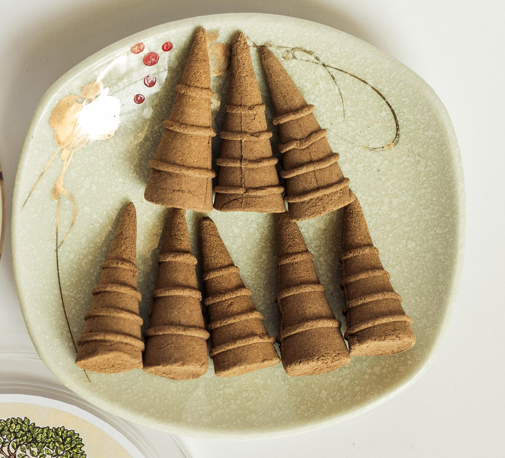 Ụ Trầm Hương Tự Nhiên, Nhang Trầm Hương Xông Nhà Của Trầm Hương Lộc Phát Cao Cấp Loại