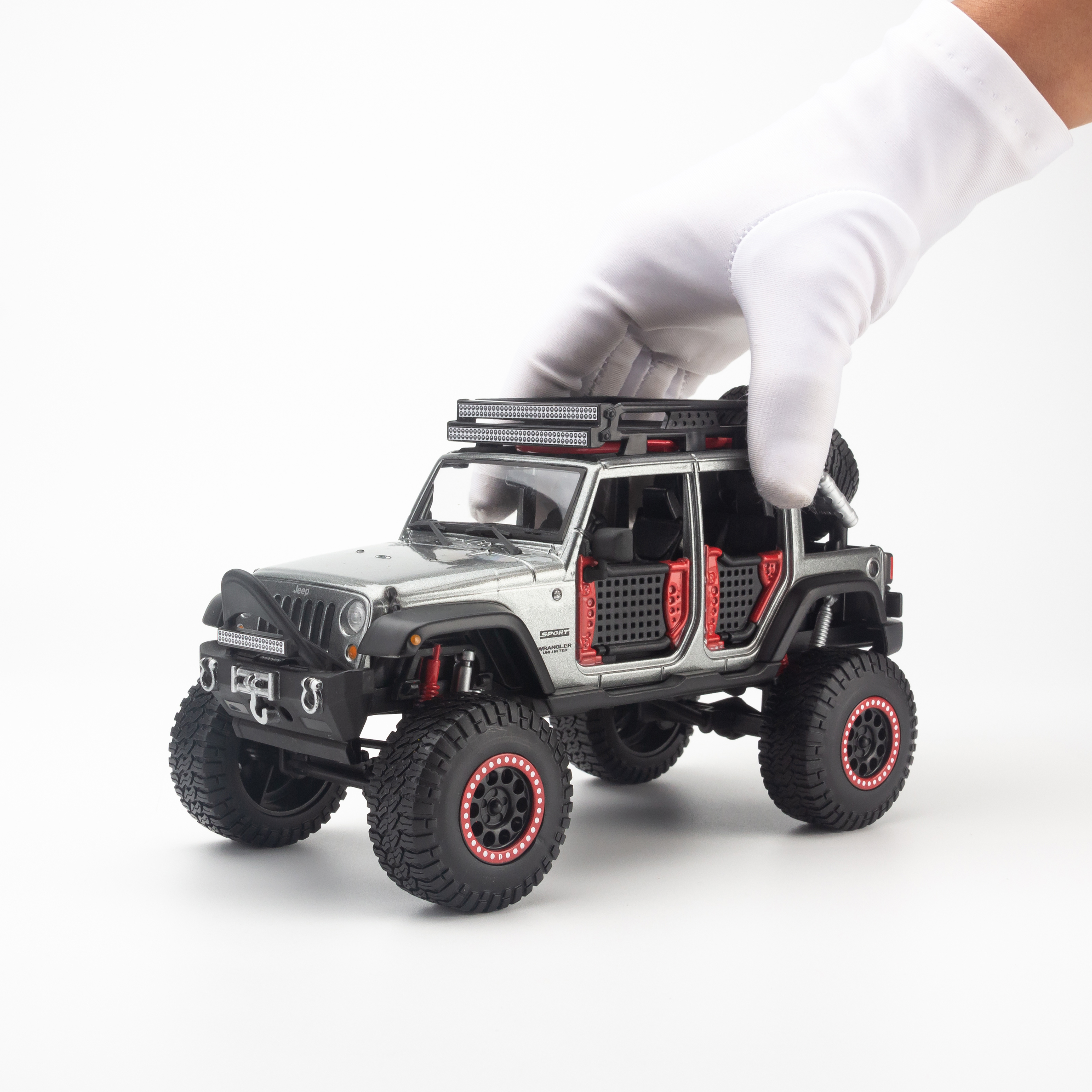 Mô Hình Xe Design Off-Road Kings 2017 Jeep Wrangler Unlimited Grey 1:24 Maisto MH-32523