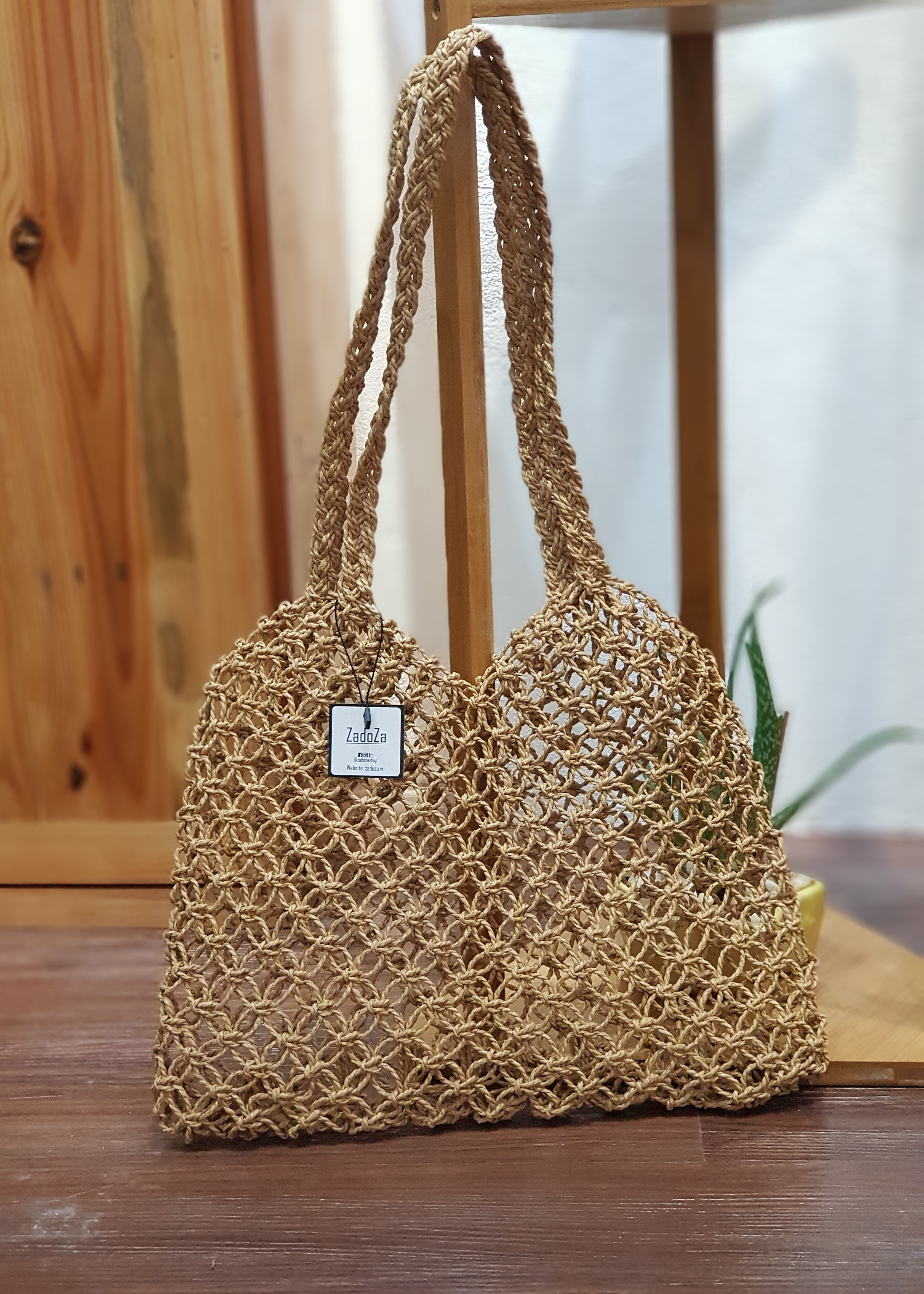 Hình ảnh Túi cói túi tote đi biển đan tay phong cách tối giản kiểu hàn quốc see thru crotched straw bag