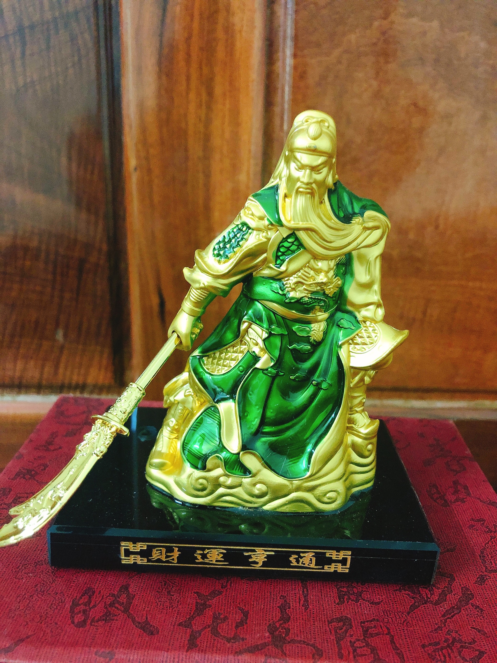 Tượng Phật Quan Công Trang Trí Xe Hơi và để phòng khách