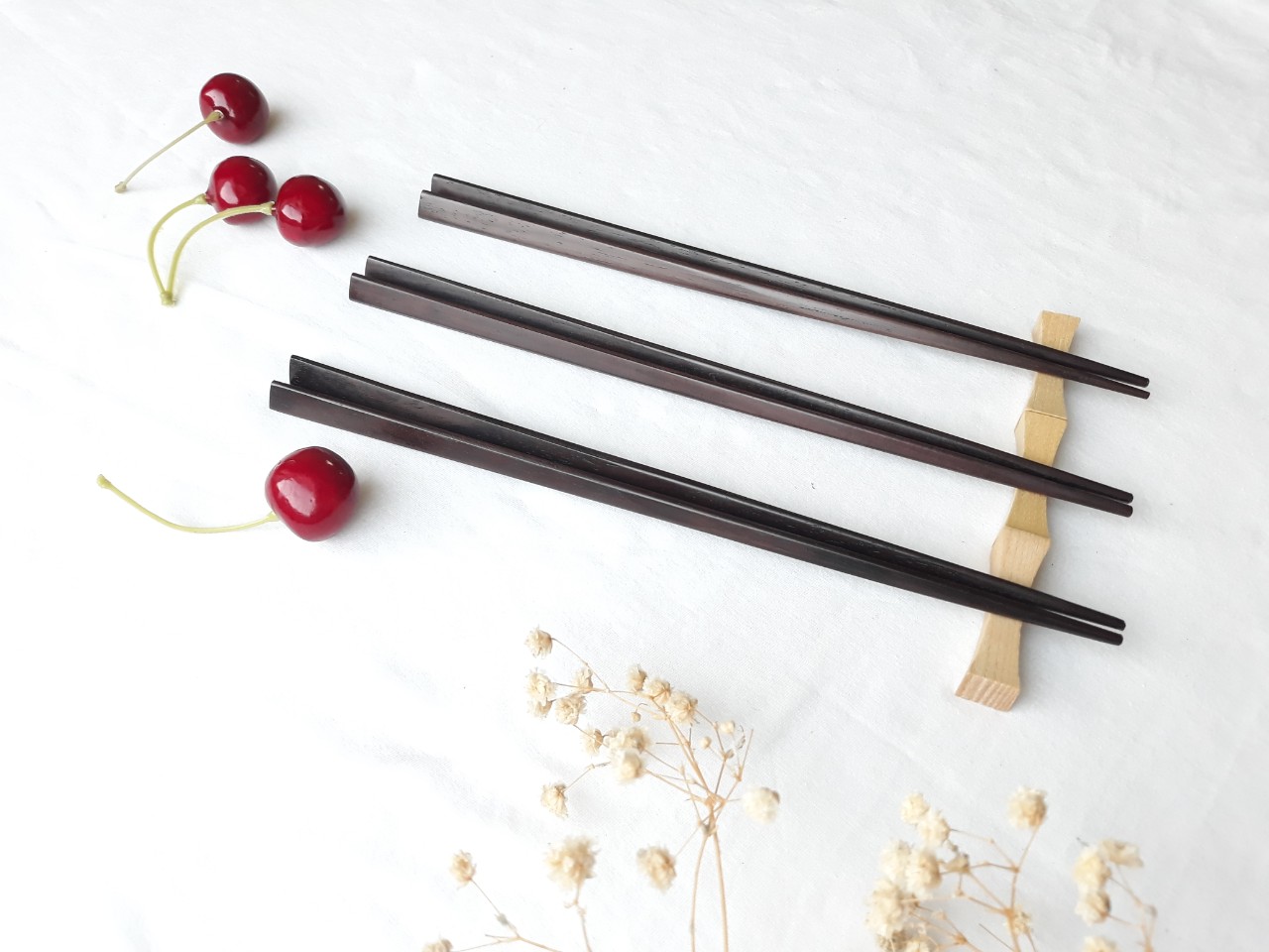 Đũa gỗ Trắc trái tim tình yêu 23cm - Bộ 5 đôi