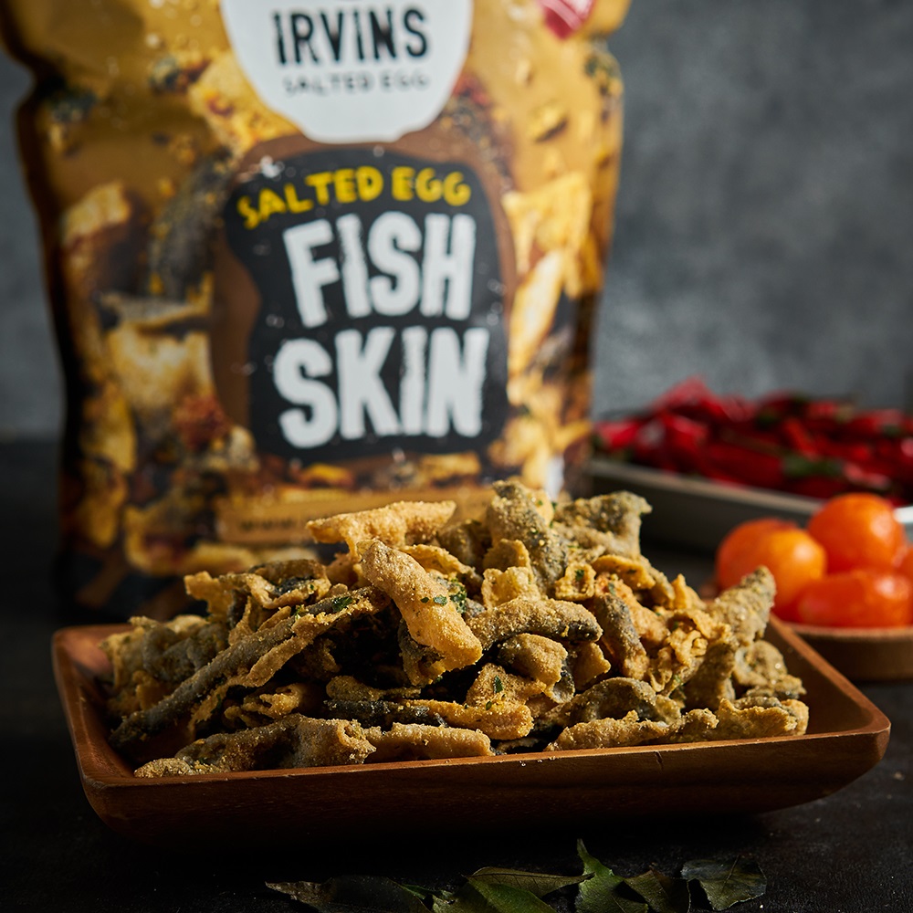 Da cá trứng muối 105g IRVINS - Small Salted Egg Fish Skin