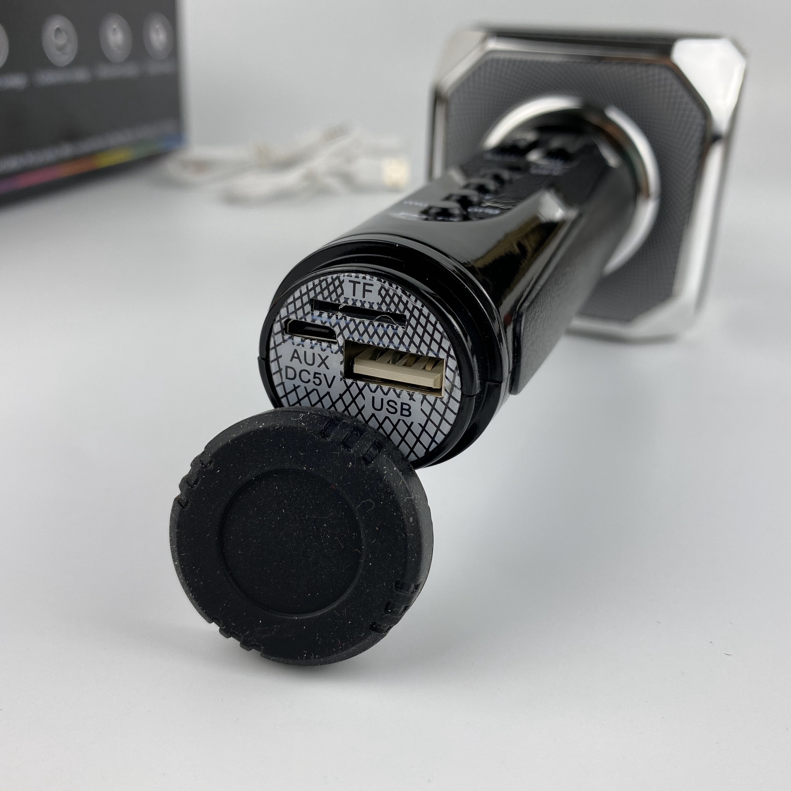 Micro Bluetooth Hát Karaoke Không Dây  SD10 Đa Năng, Nghe Nhạc Cực Hay, Mic Bắt Giọng, Cắm Usb, Thẻ Nhớ, Cổng 3.5 - Hàng chính hãng