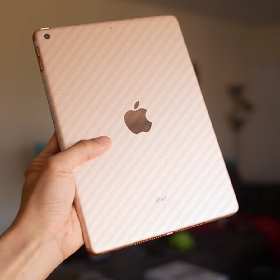 Miếng Dán Mặt Lưng Cacbon Dành Cho iPad 9.7- Handtown - Hàng Chính Hãng