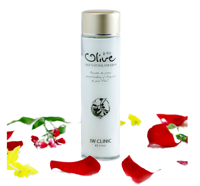 Sữa dưỡng trắng da tinh chất dầu Olive 3W CLINIC Hàn Quốc 150ml